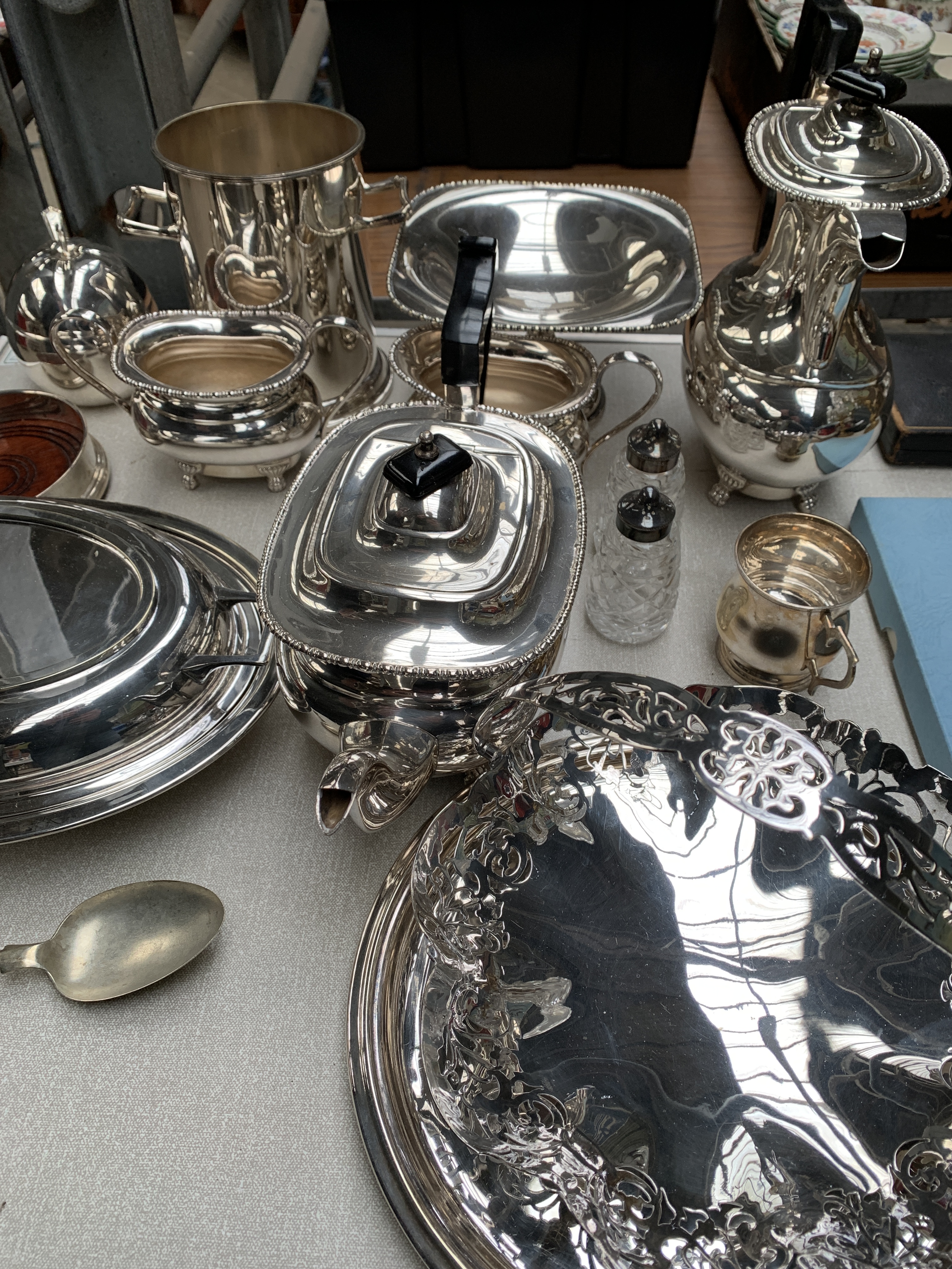 Quantity of silver plate - Image 2 of 4