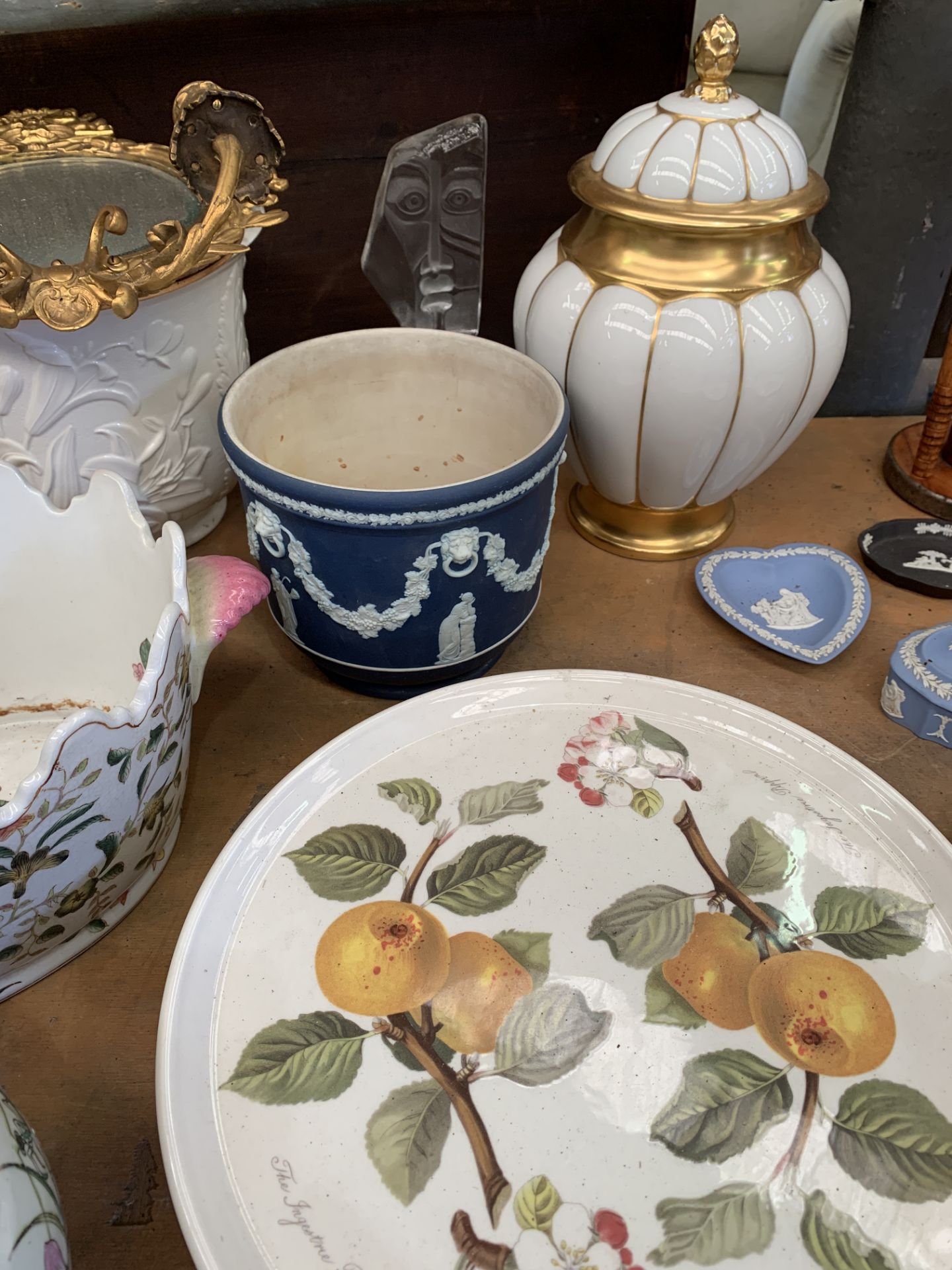 An assortment of china items - Image 4 of 7