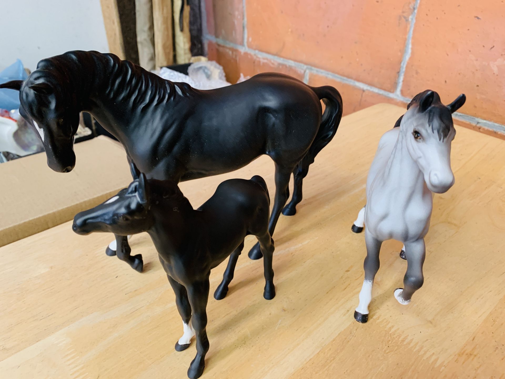 Three Beswick china horses figures - Bild 2 aus 3