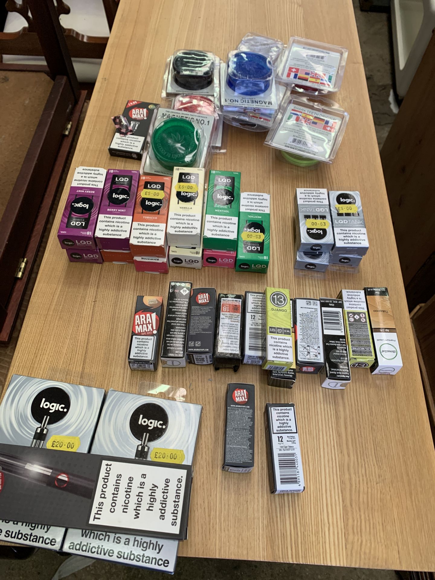 Quantity of vaping accessories