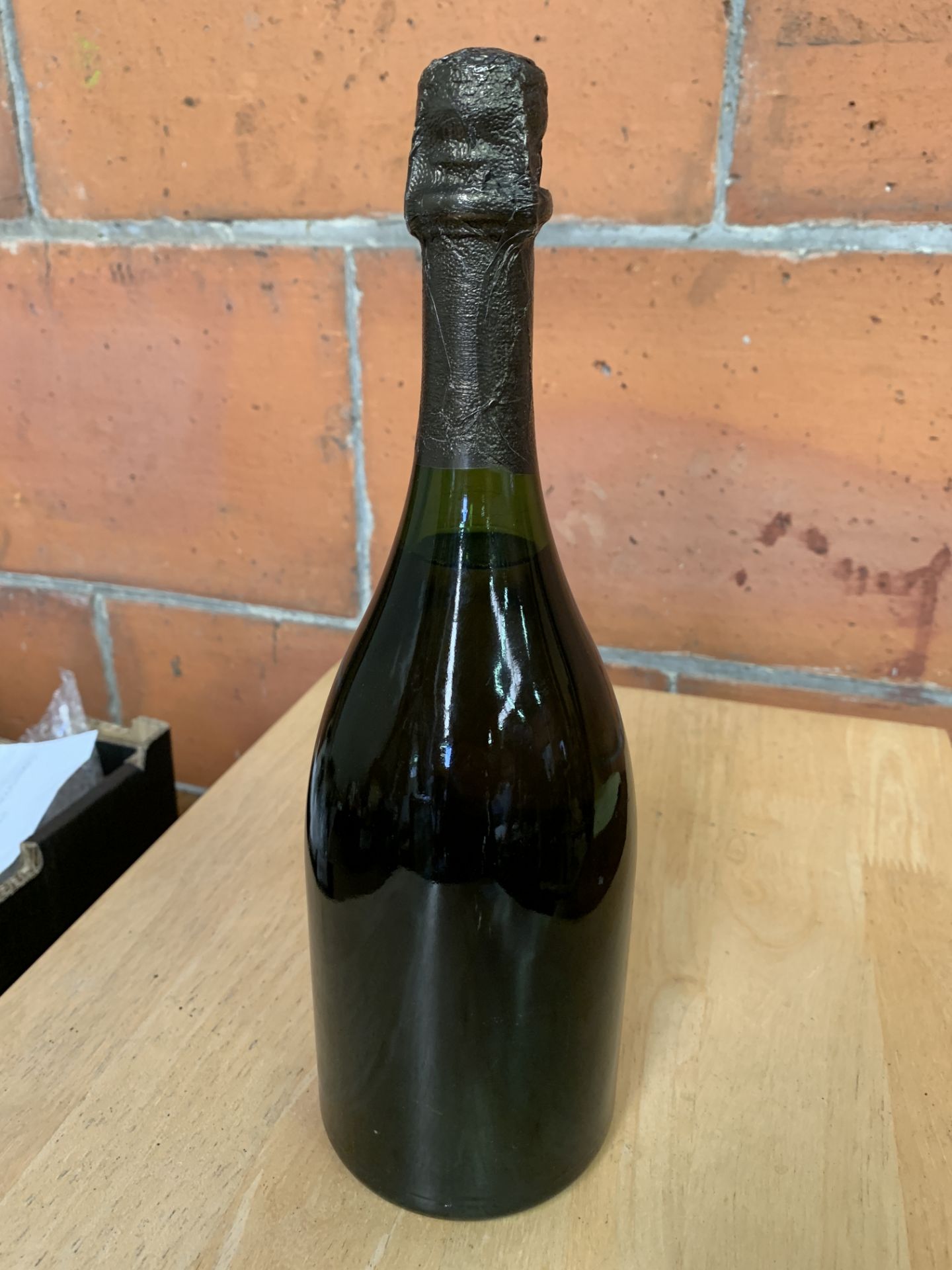 75cl bottle of 1976 Moët et Chandon - Image 2 of 3