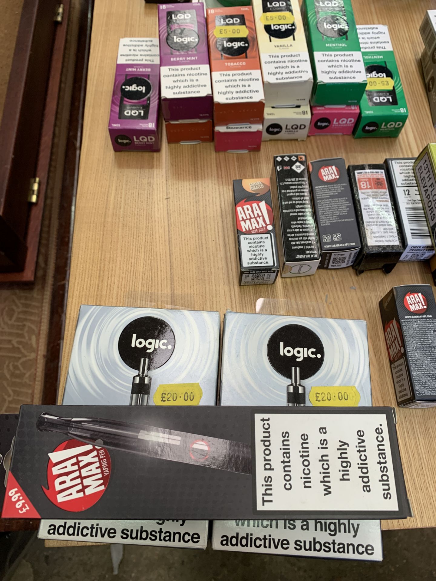 Quantity of vaping accessories - Image 3 of 5