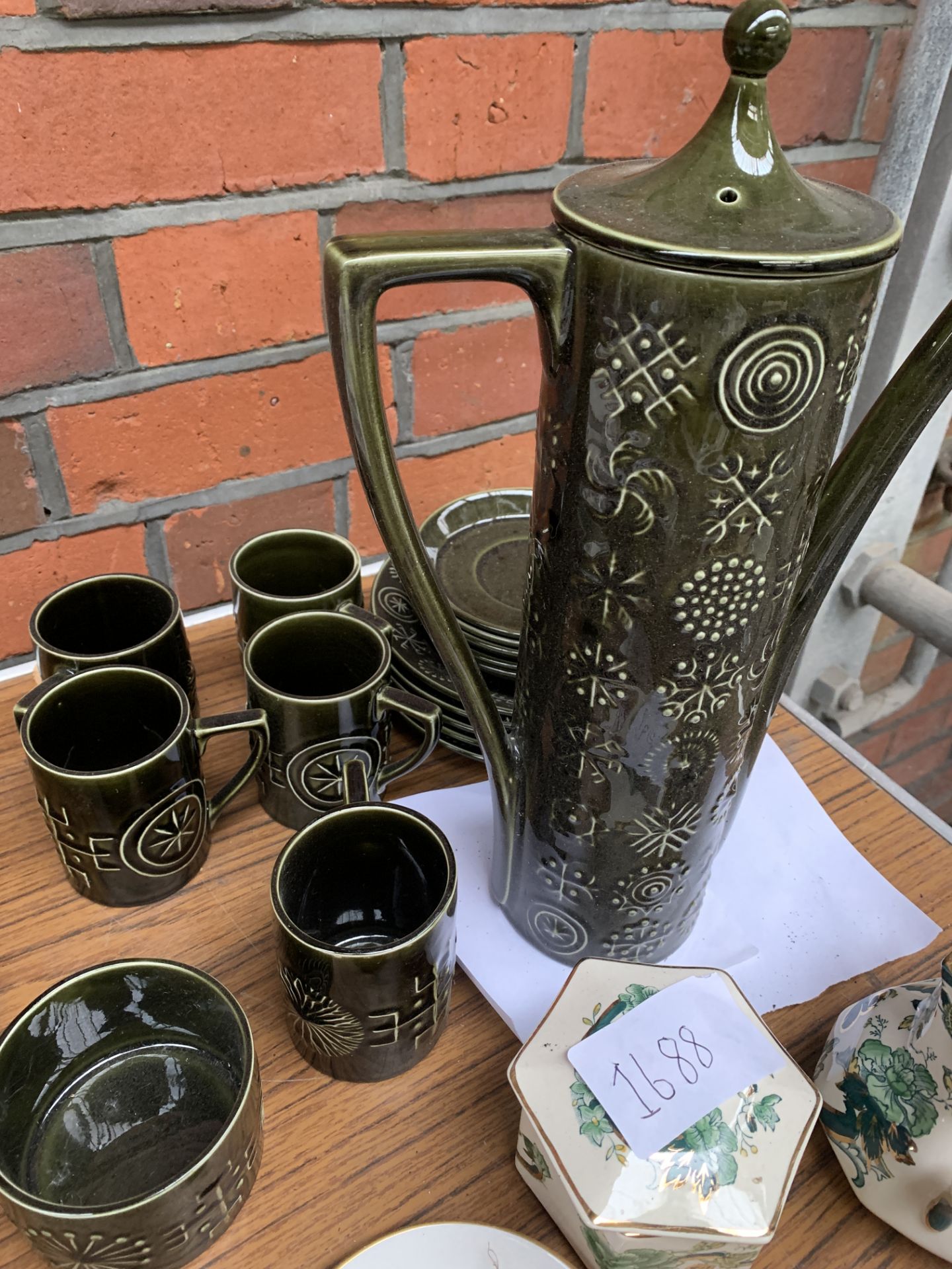 Part Portmeirion green 'Totem' coffee set and other items