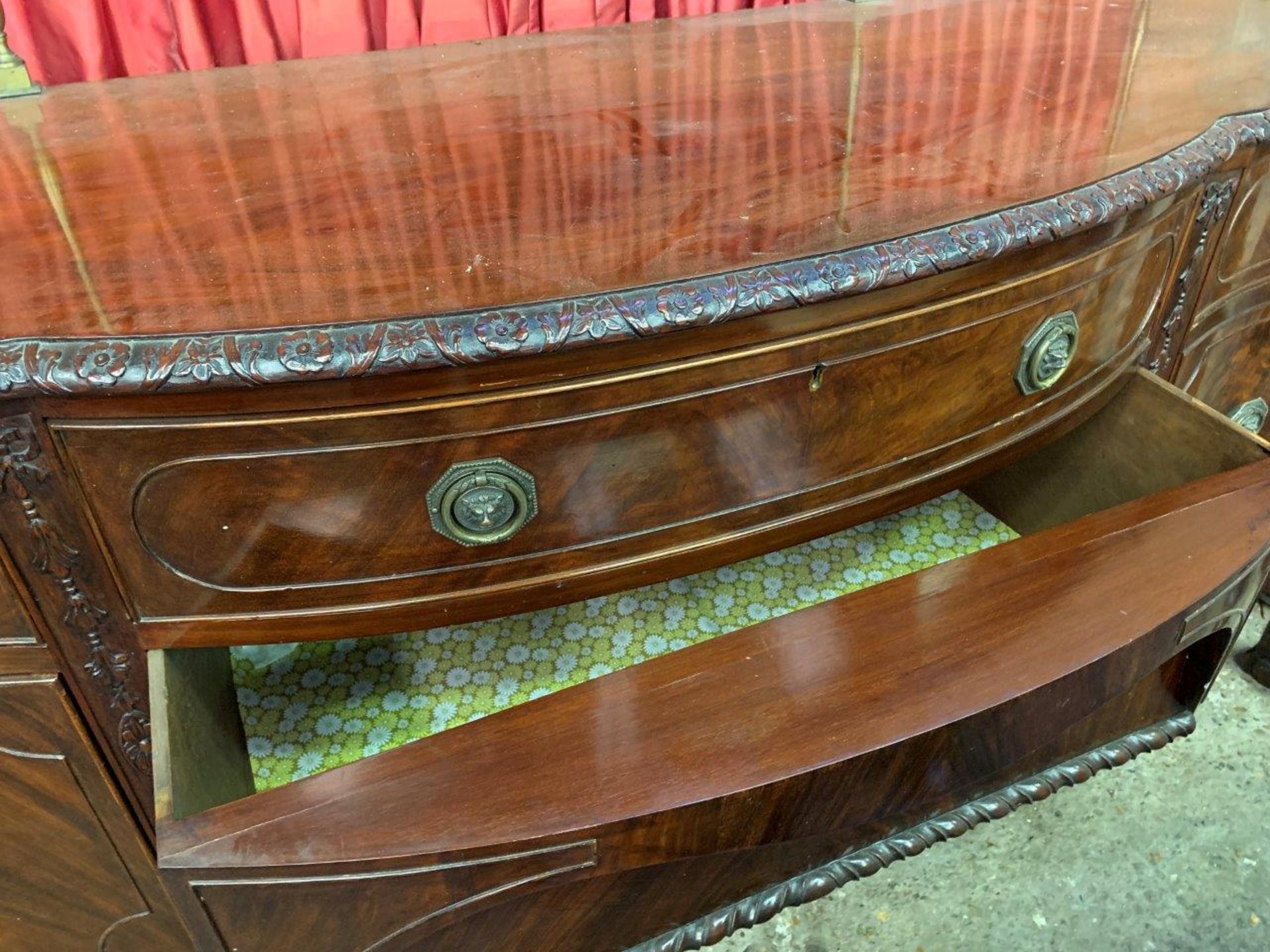 Carved mahogany bow fronted Victorian sideboard - Image 2 of 7