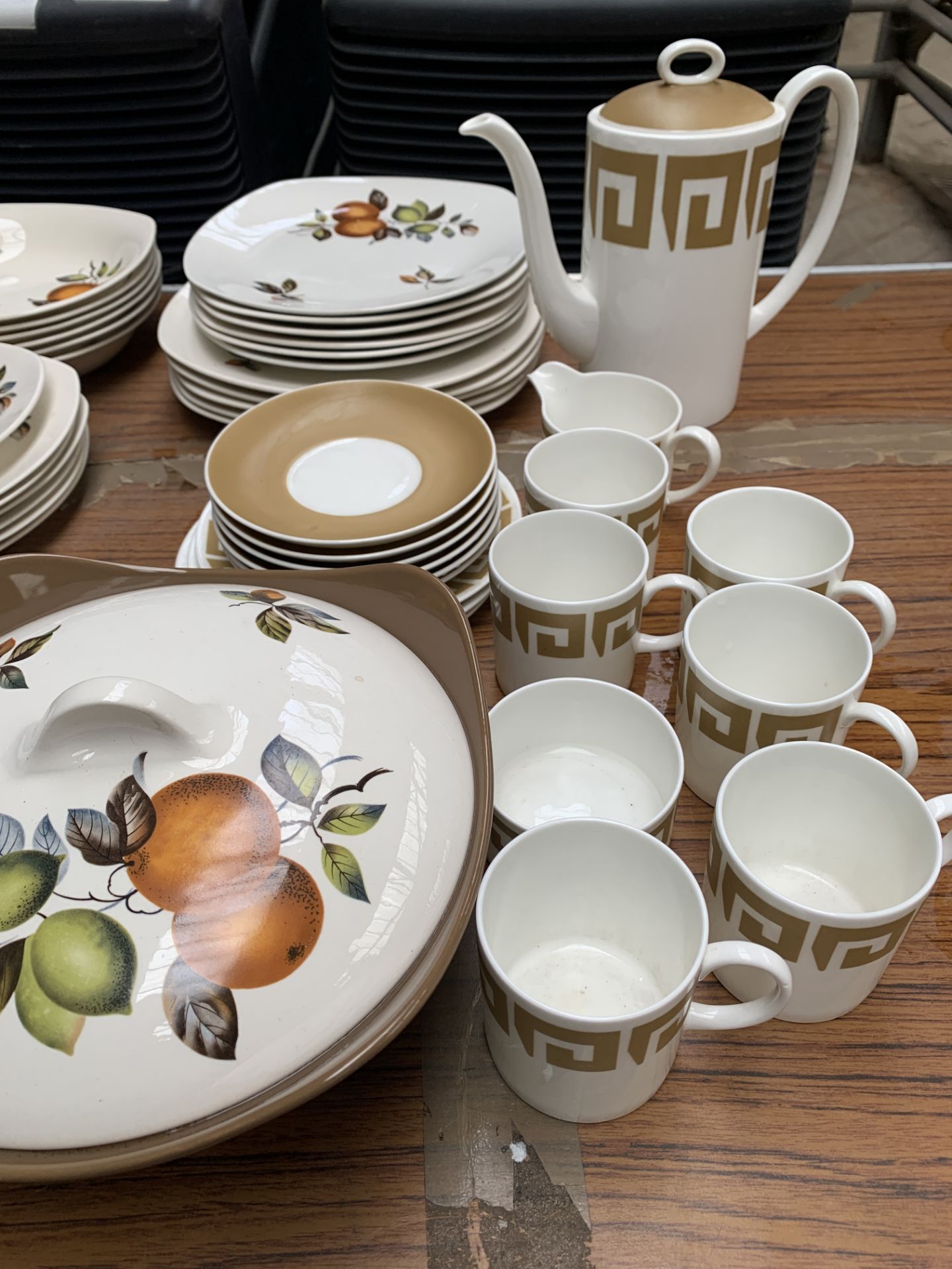 Quantity of Midwinter tableware and other items - Bild 2 aus 6