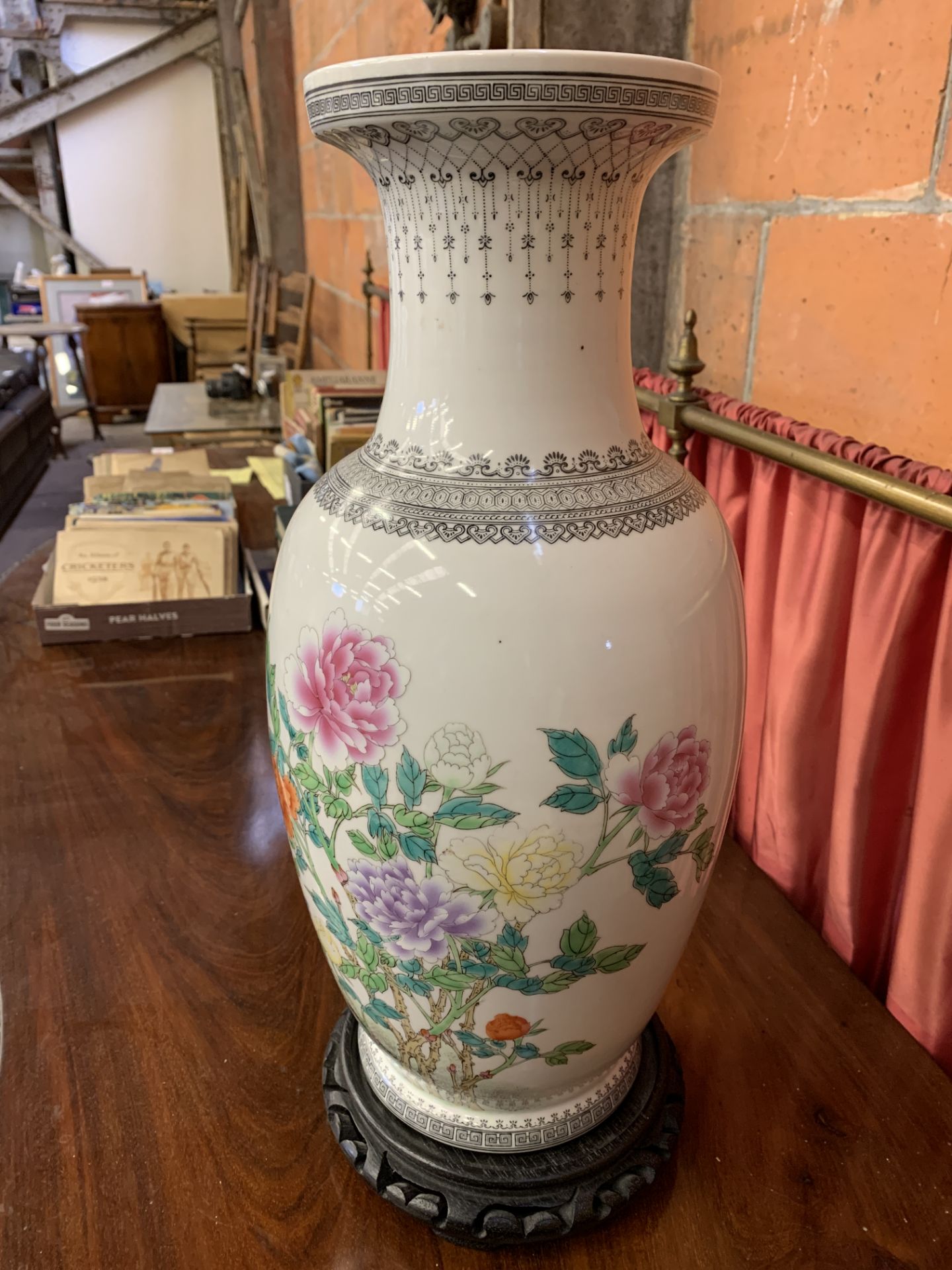 Oriental style vase - Bild 3 aus 3