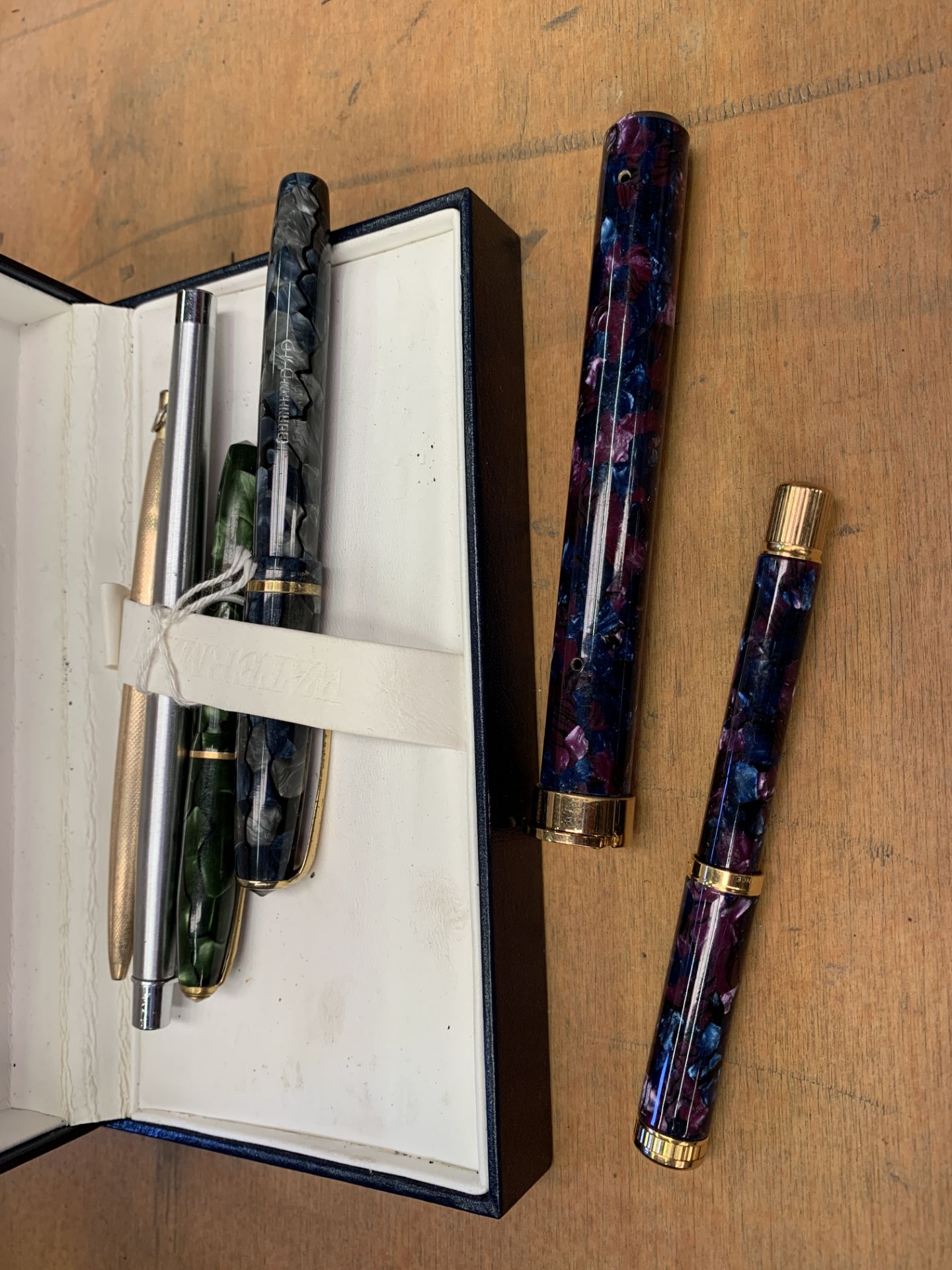 Waterman fountain pen with 18ct gold nib and other pens - Image 2 of 3