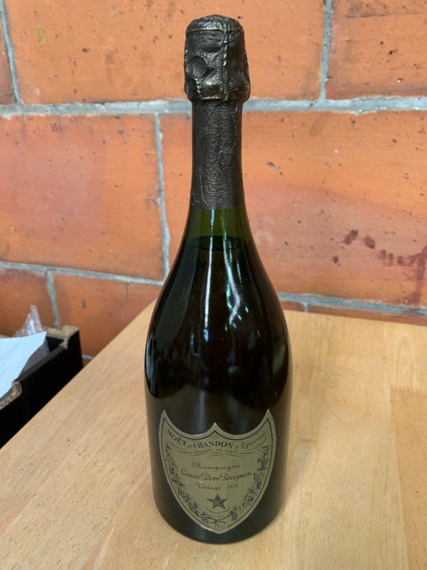 75cl bottle of 1976 Moët et Chandon