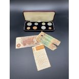 Elizabeth II Specimen Set of Britain's first decimal coins, and two bank notes