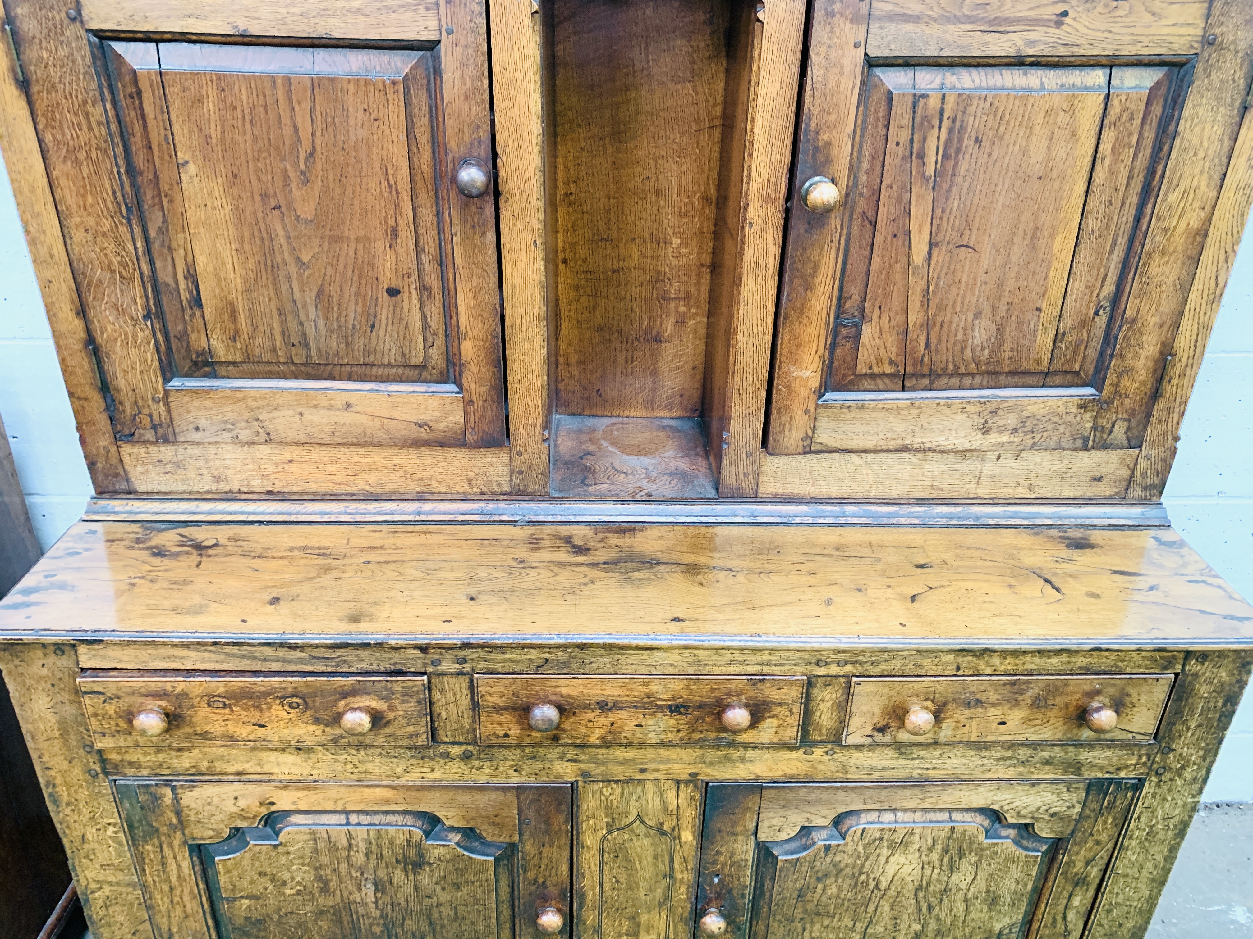 Early 19th century oak court cupboard - Image 11 of 11