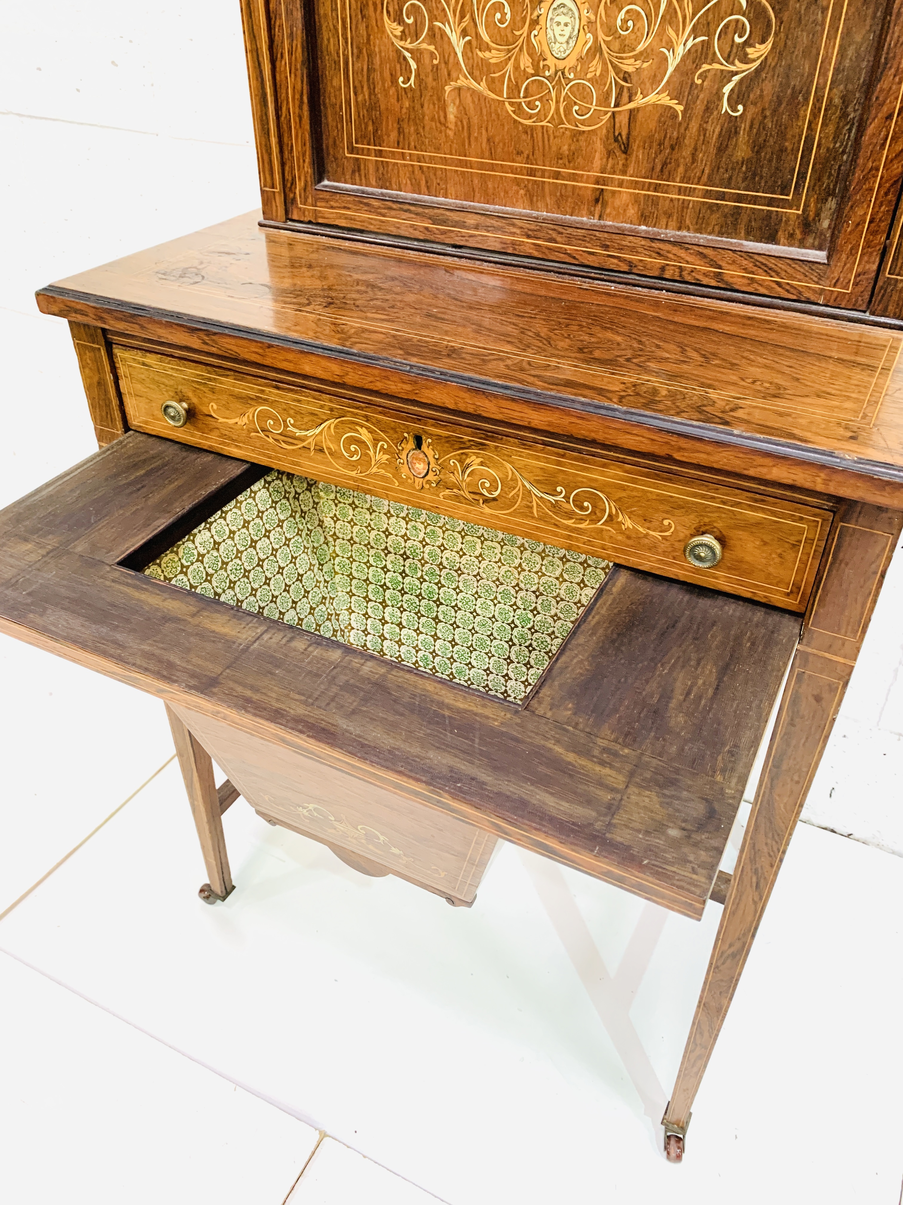 A small Edwardian inlaid burr walnut bureau cum sewing table - Image 4 of 6