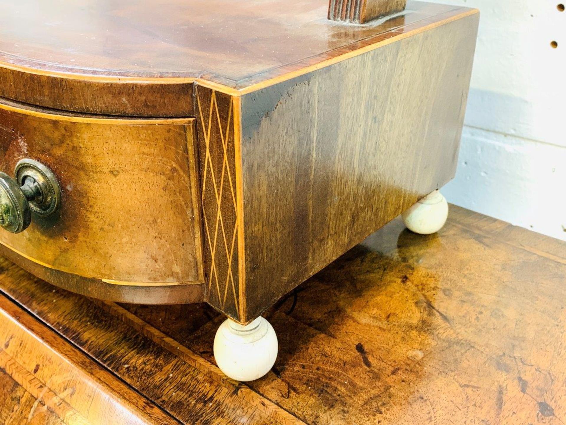 Inlaid mahogany veneer toilet mirror - Image 4 of 6