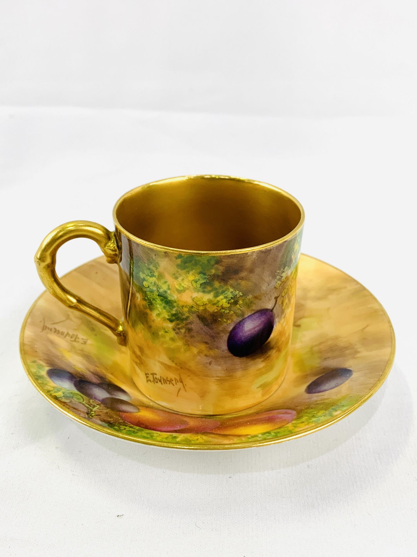 Royal Worcester coffee can and saucer painted with peaches and grapes, signed E Townsend - Image 5 of 5