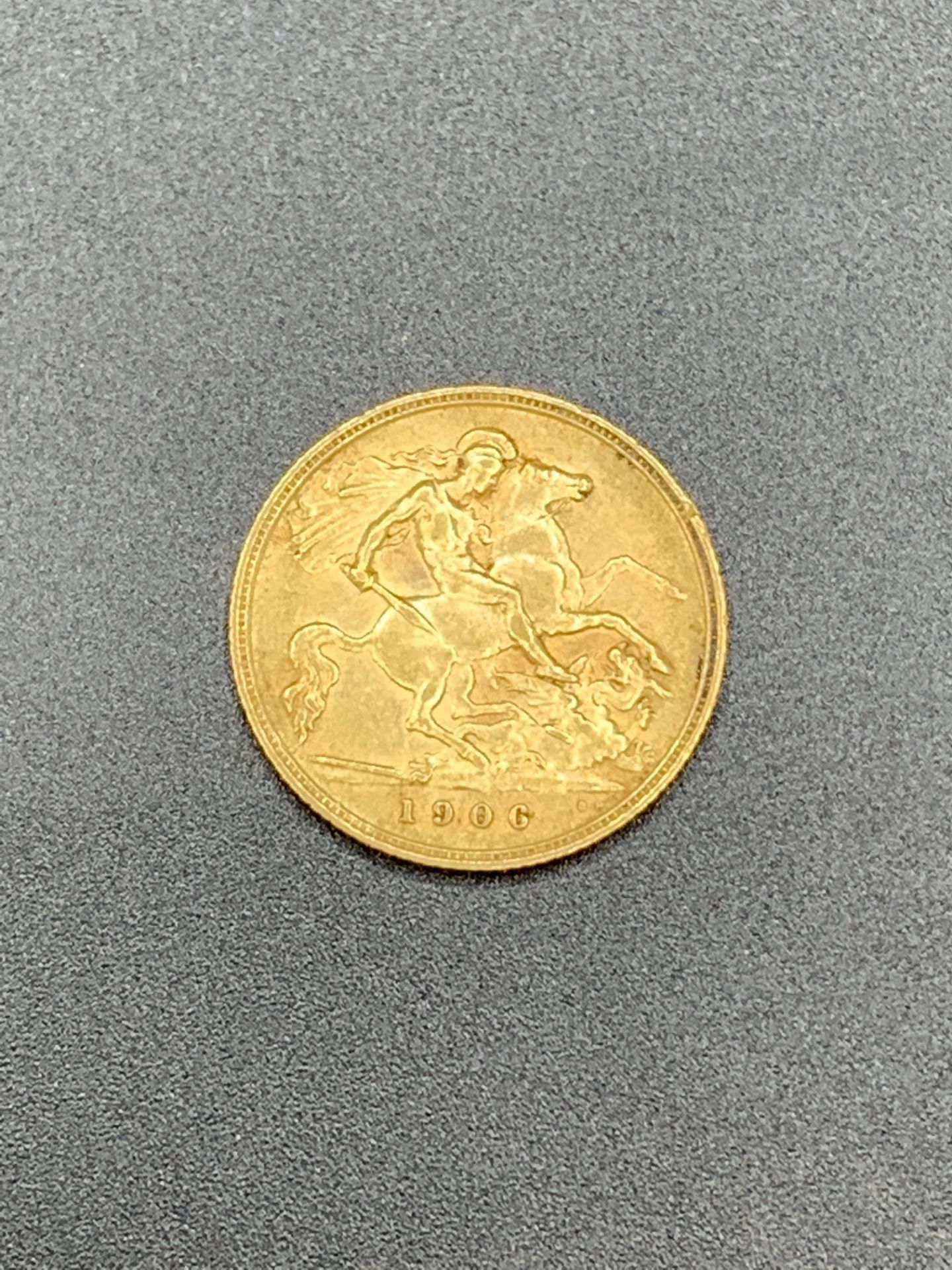 1906 gold half sovereign - Image 2 of 2