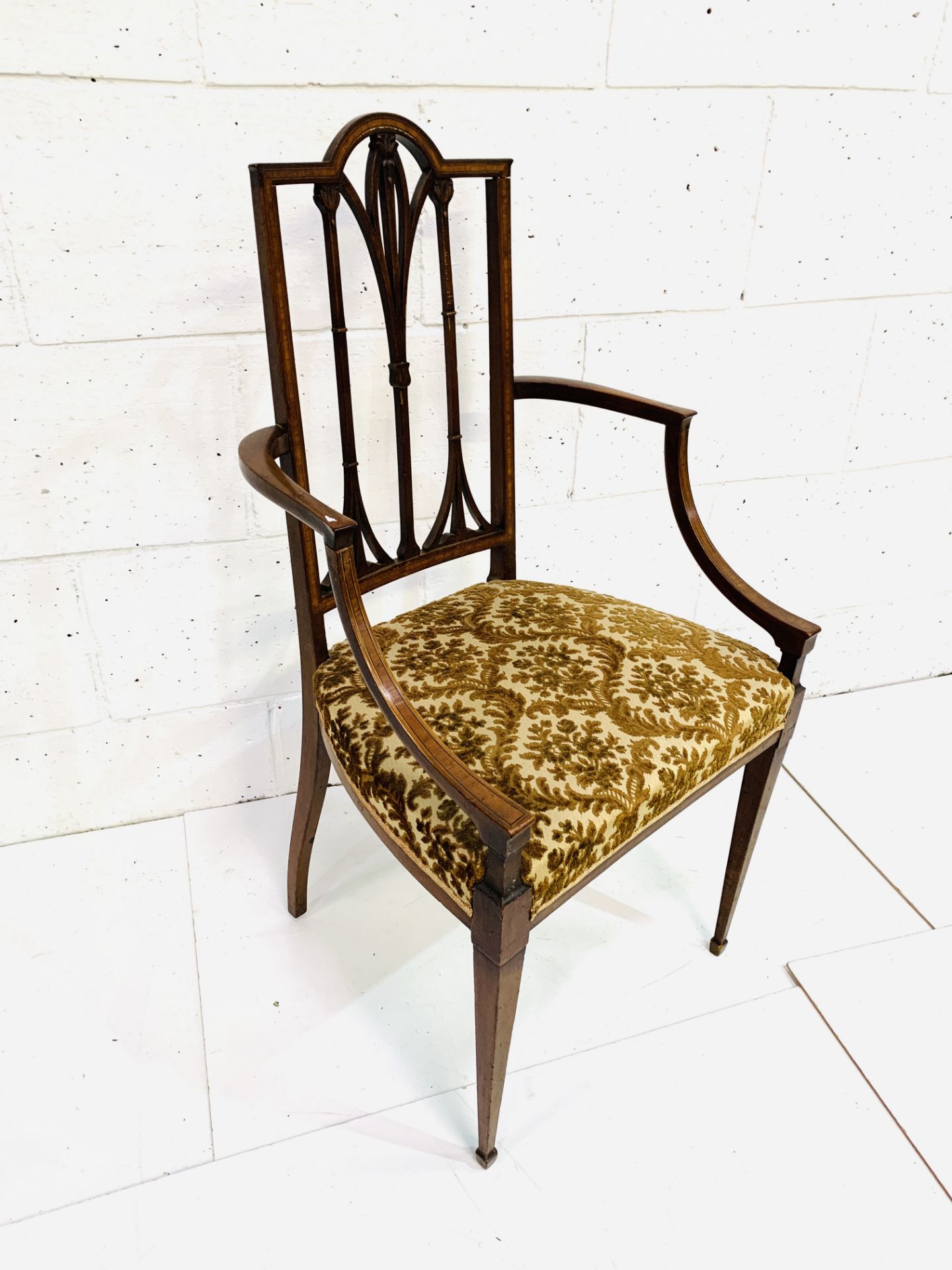 String inlaid Edwardian mahogany elbow chair - Image 2 of 3