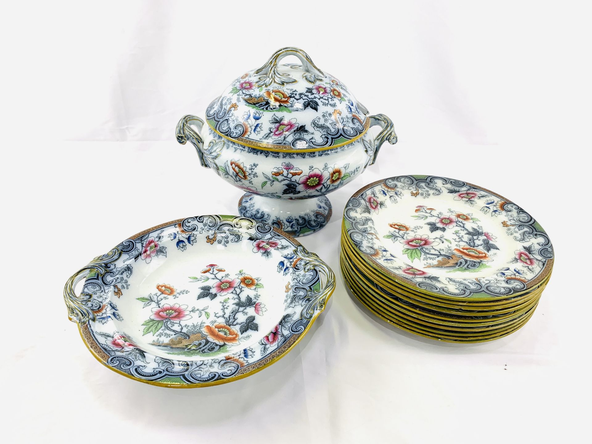 JR and G "Floral" tableware