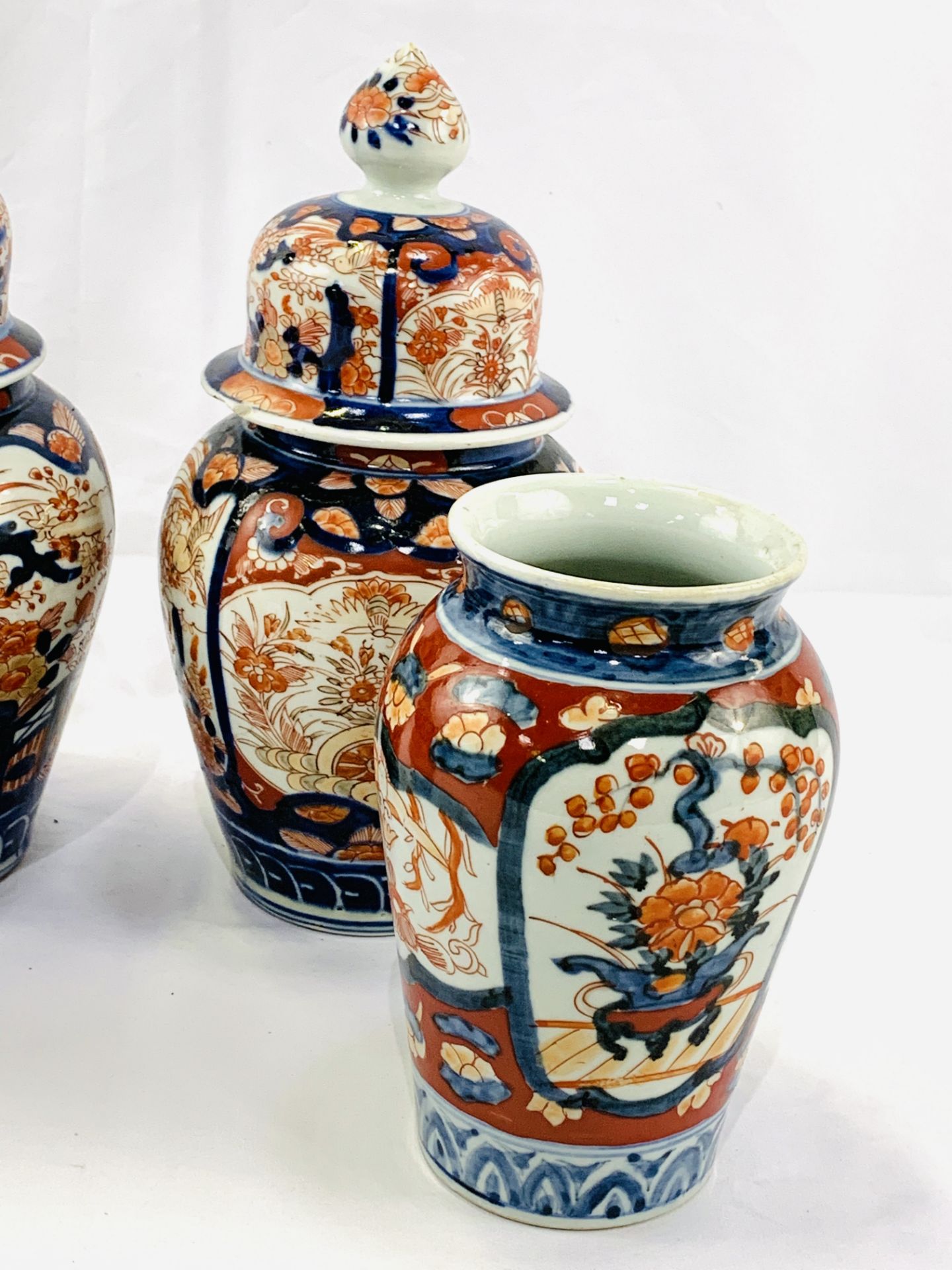 Collection of Imari pottery - Image 4 of 4