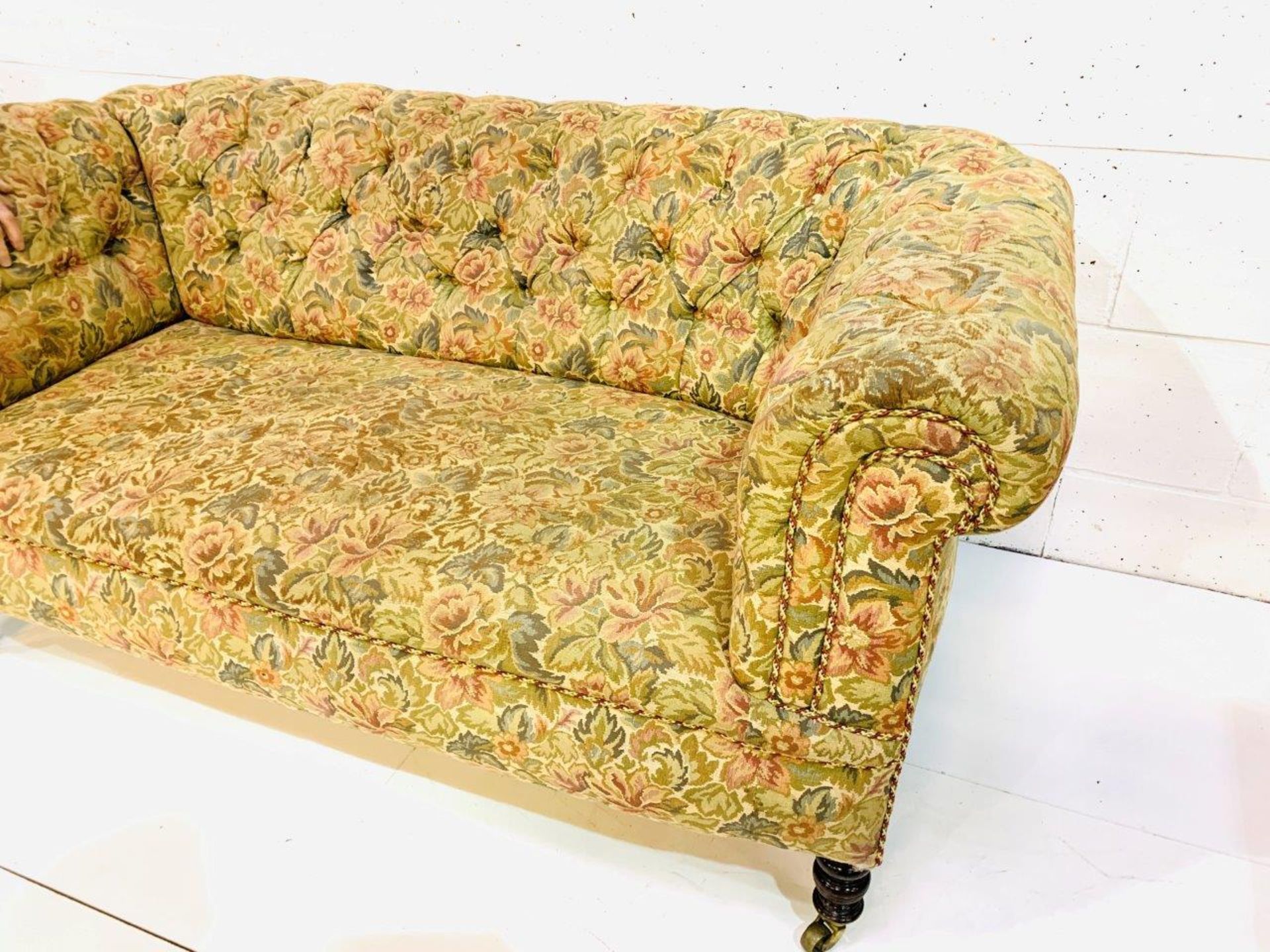 Floral upholstered button back Chesterfield sofa - Image 3 of 5