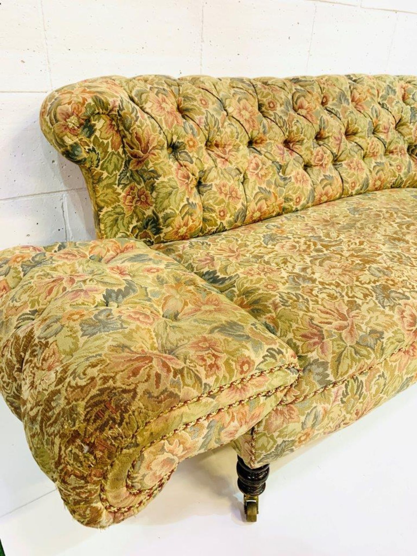 Floral upholstered button back Chesterfield sofa - Image 4 of 5