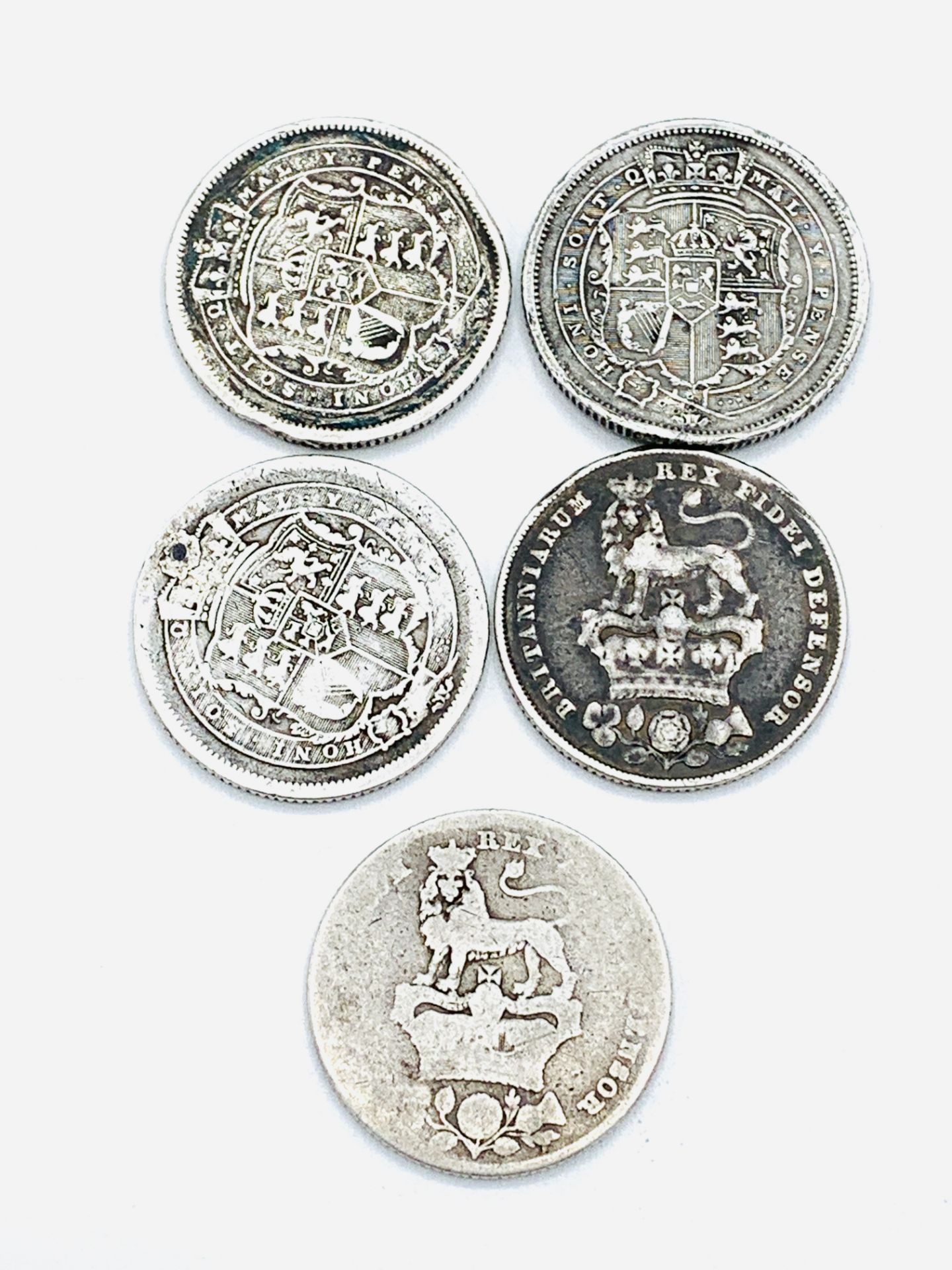 Five Georgian silver shillings and two Georgian silver sixpenny coins - Image 2 of 4