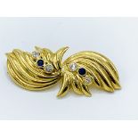 Contemporary Italian bow design 18ct gold brooch