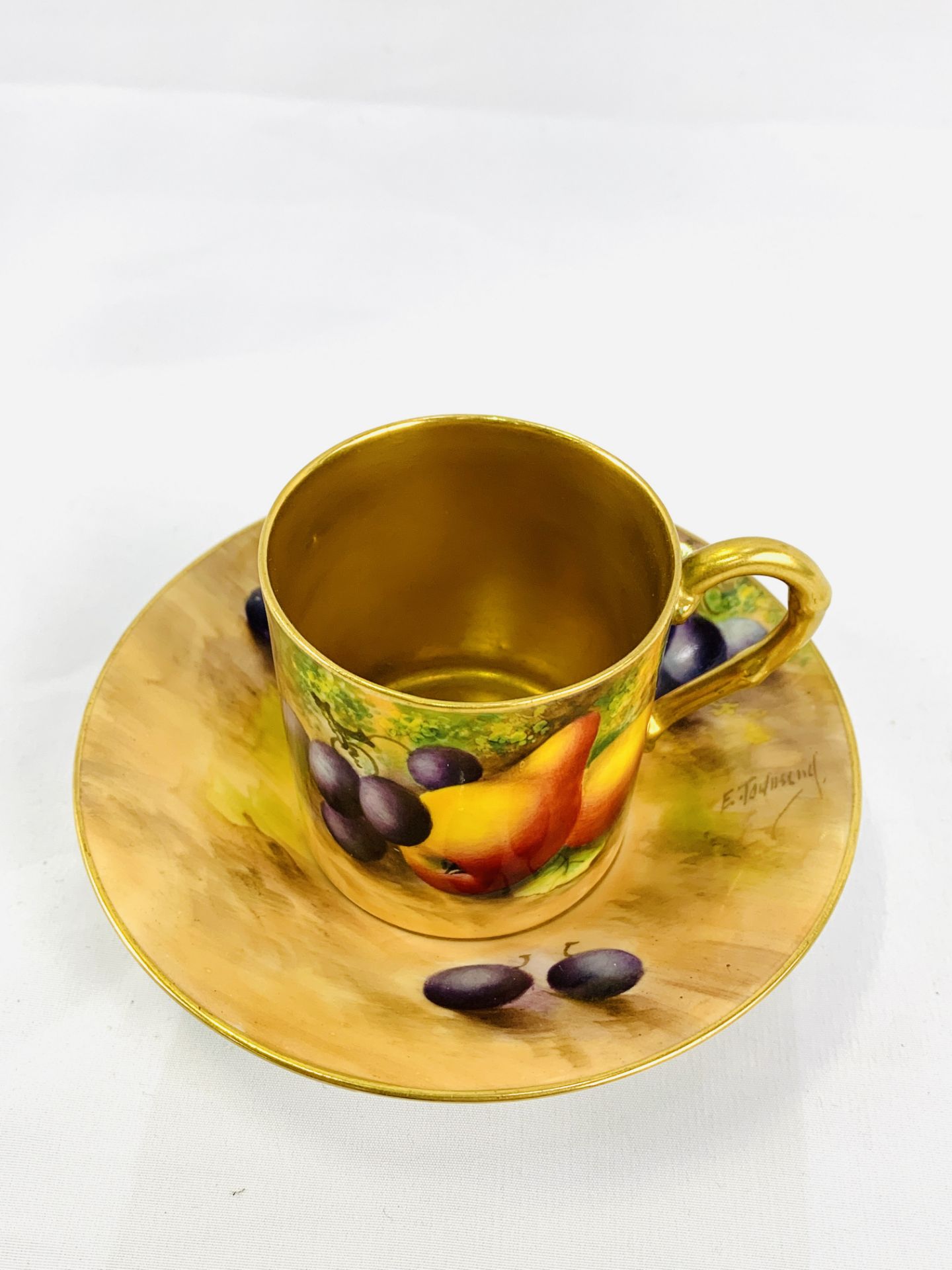 Royal Worcester coffee can and saucer painted with peaches and grapes, signed E Townsend - Image 4 of 5