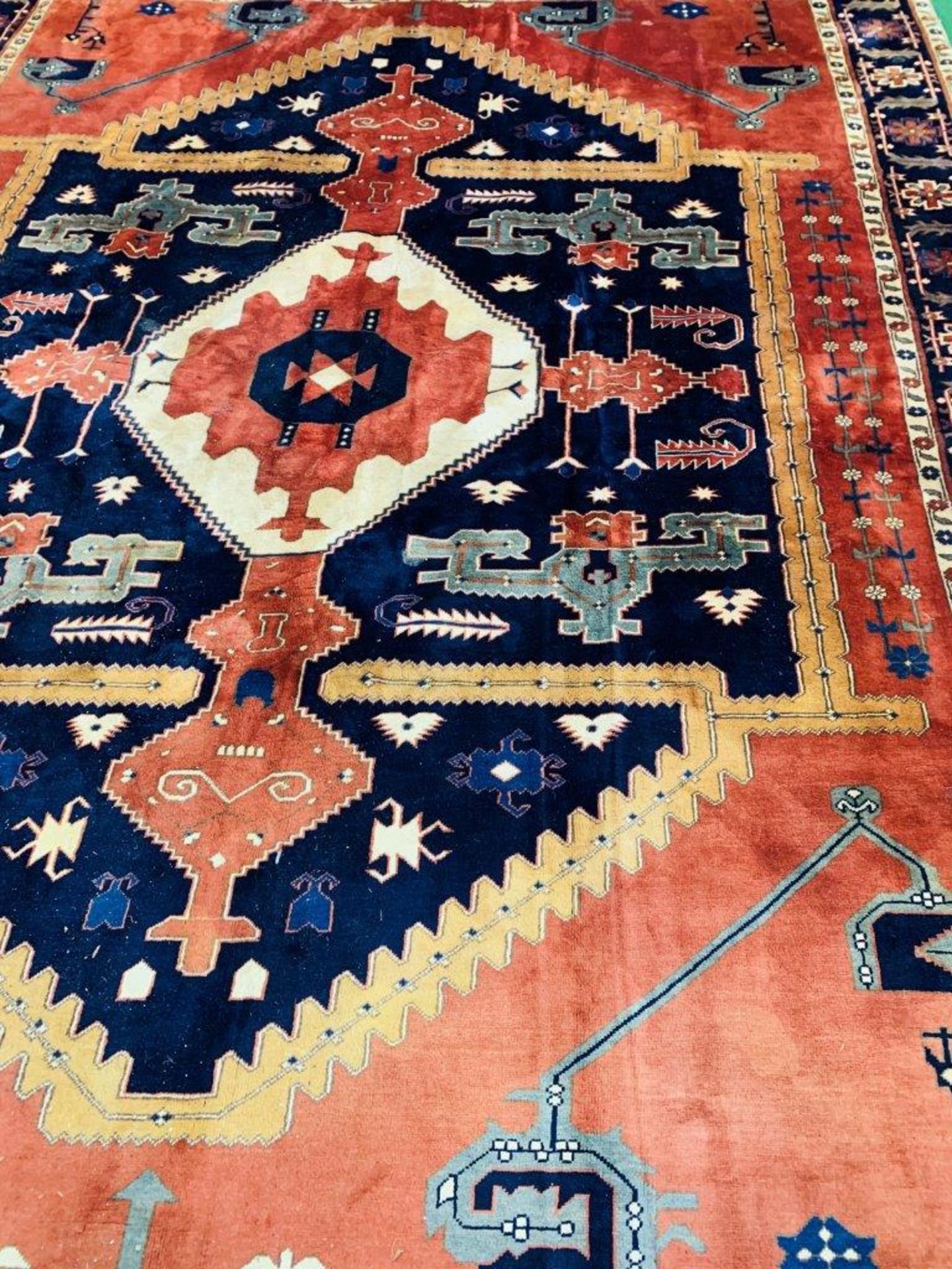Hand knotted blue and red ground rug - Image 4 of 4