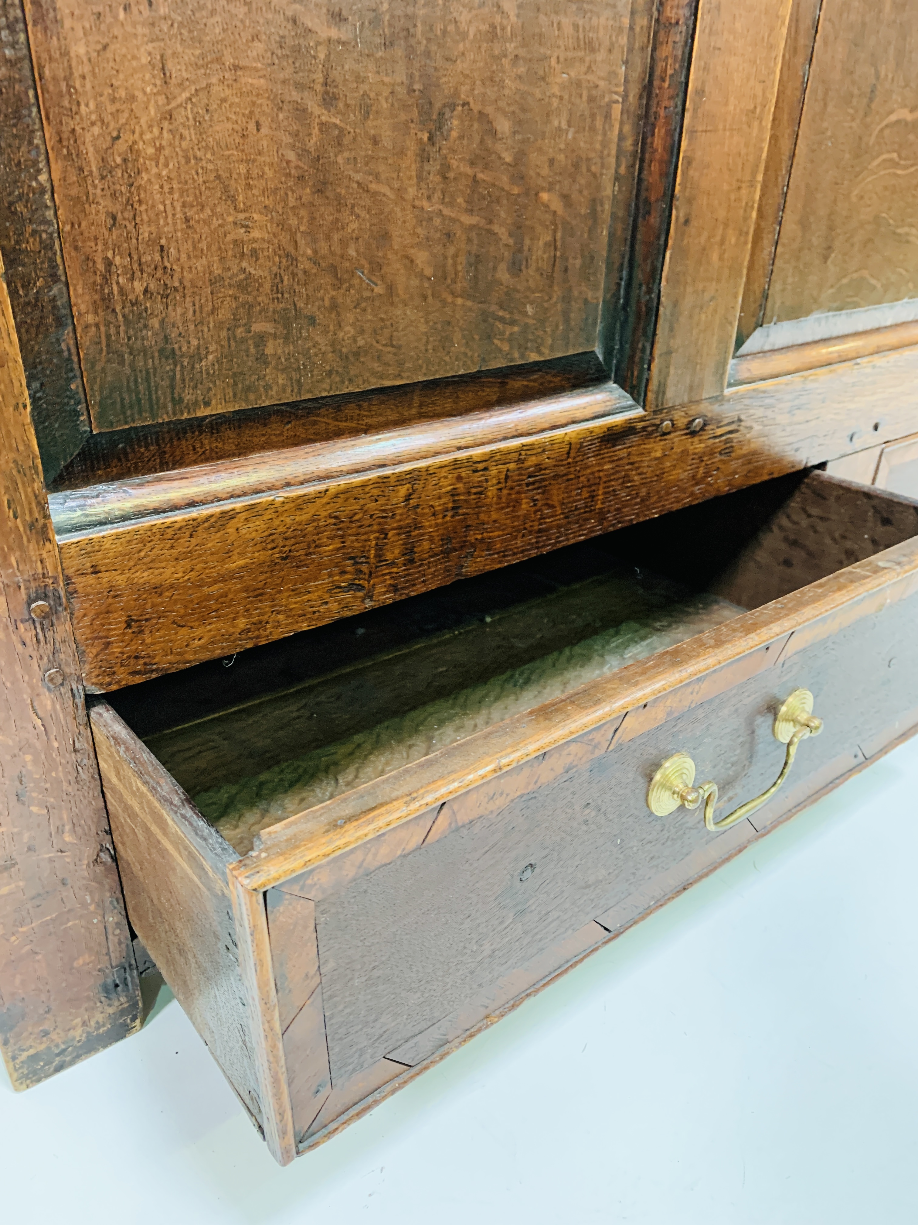 19th century oak monk's chest - Image 3 of 7