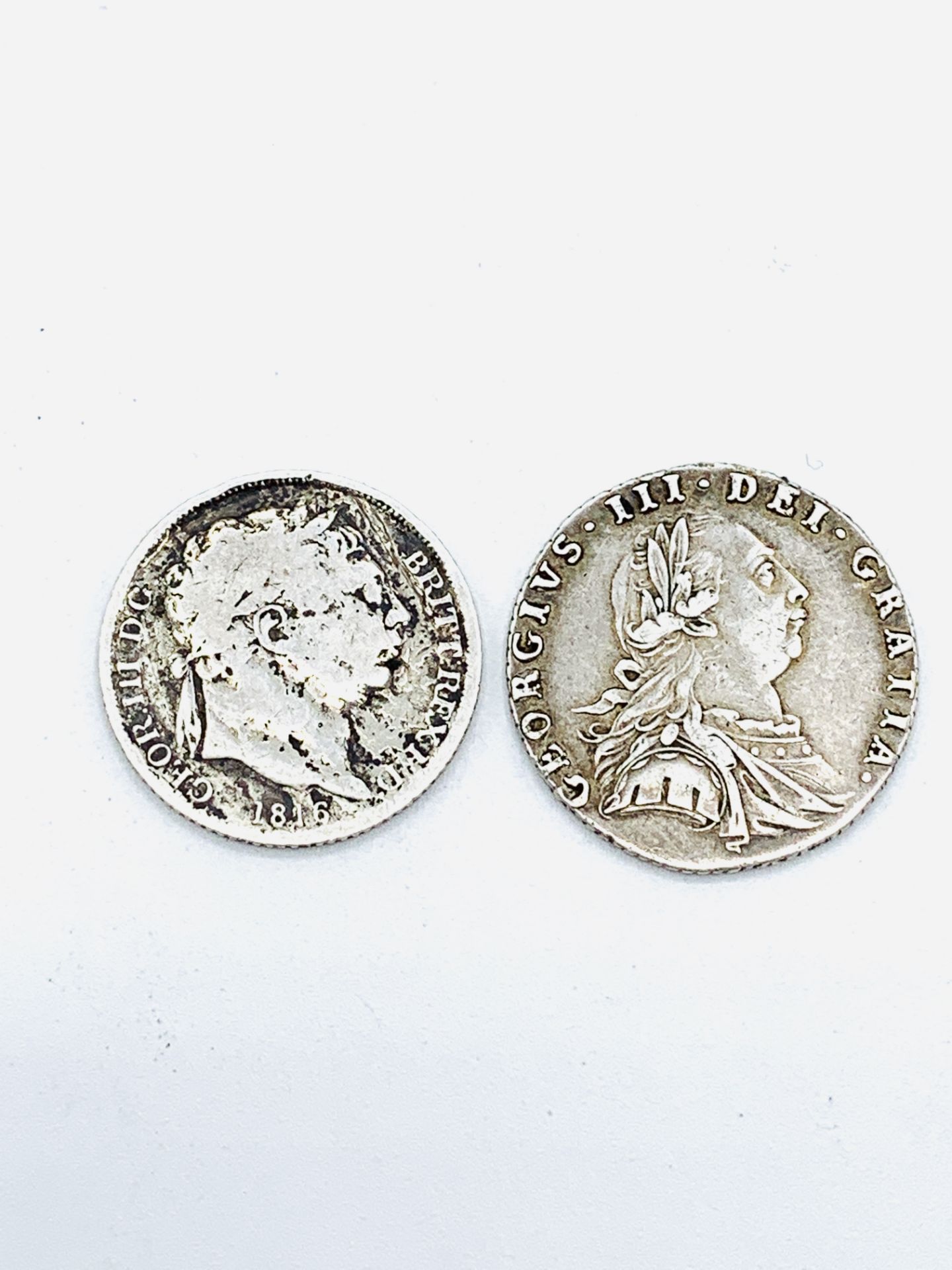 Five Georgian silver shillings and two Georgian silver sixpenny coins - Image 3 of 4