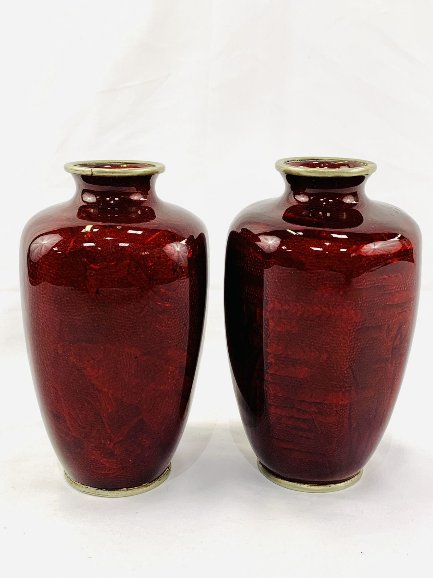 Two Japanese Ginbari red vases, early 20th Century