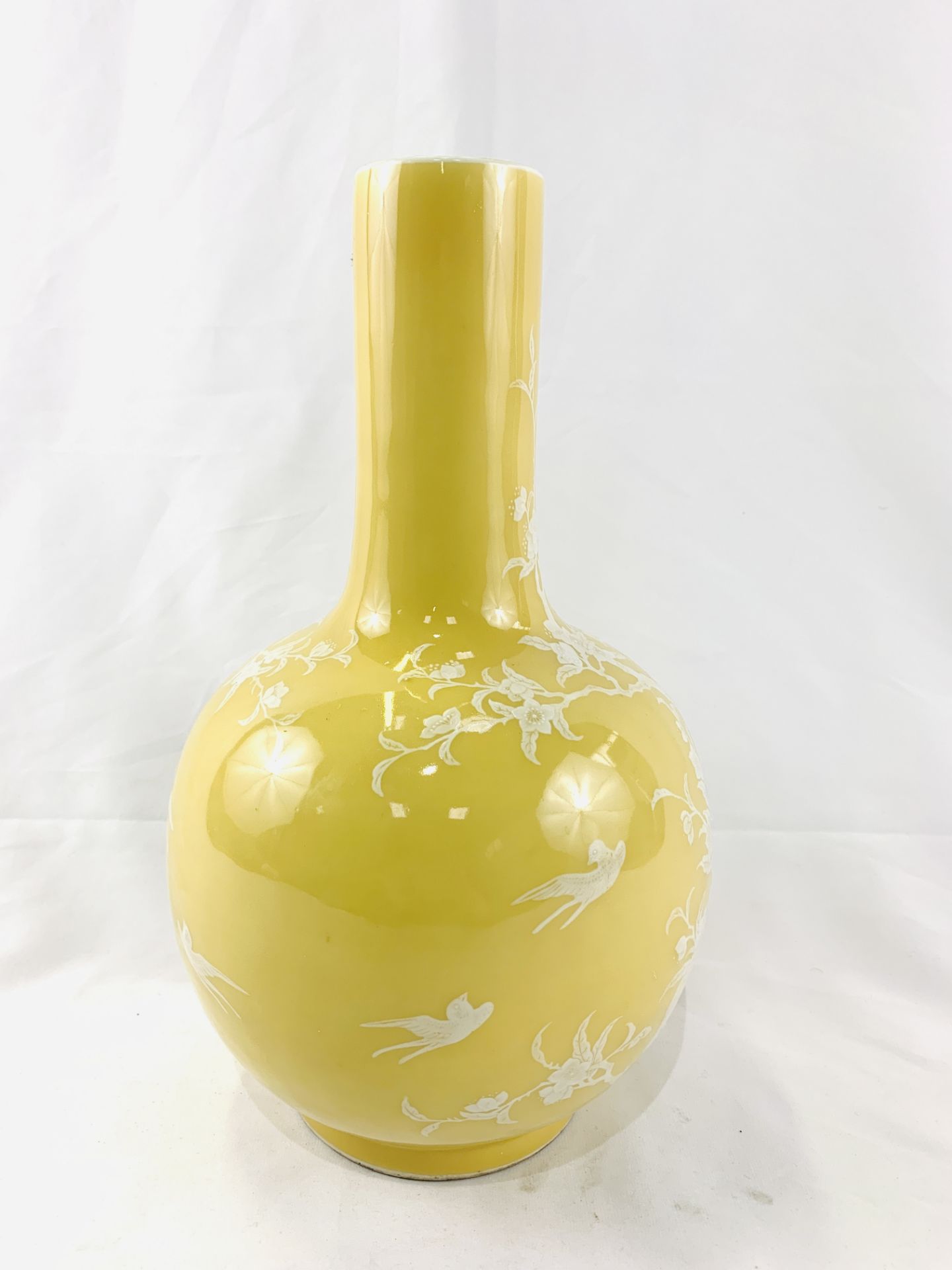 Yellow globe shaped vase - Image 3 of 6