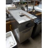 Electrolux E7FRGDIGFO single tank gas fryer