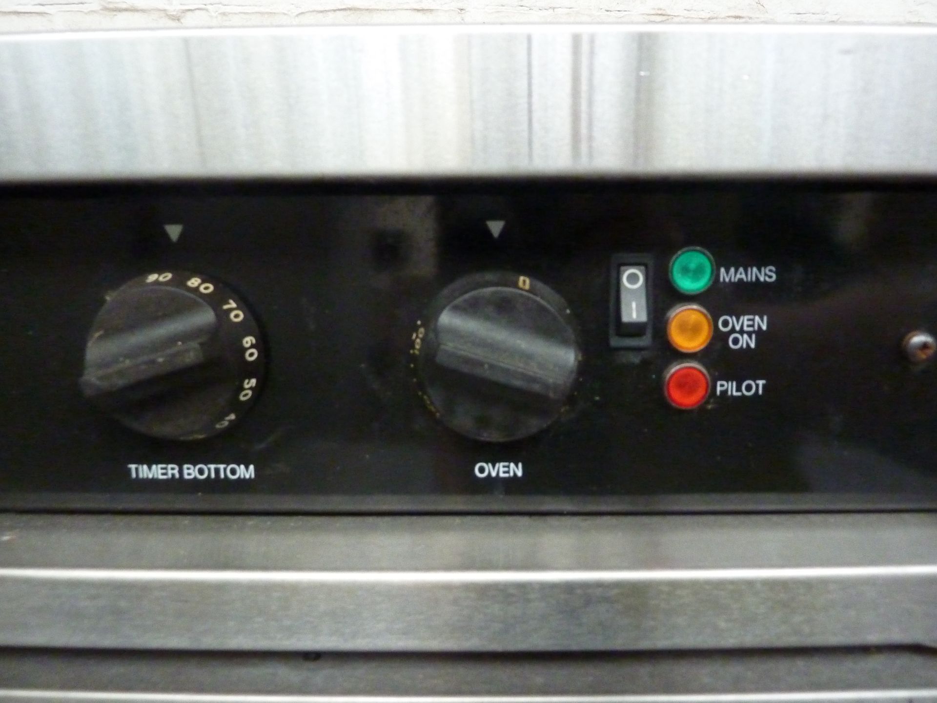 M Line Plus gas oven, with under shelf - Image 2 of 3