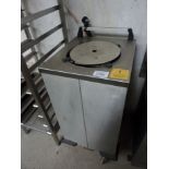 Electric plate lowerator