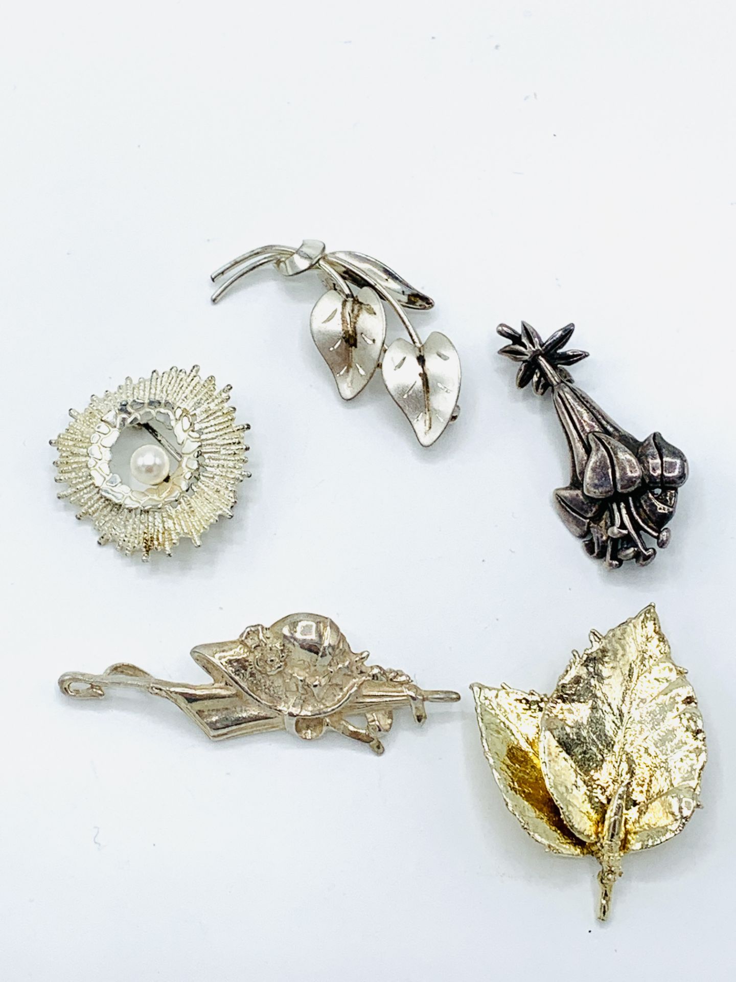 Five 925 silver brooches