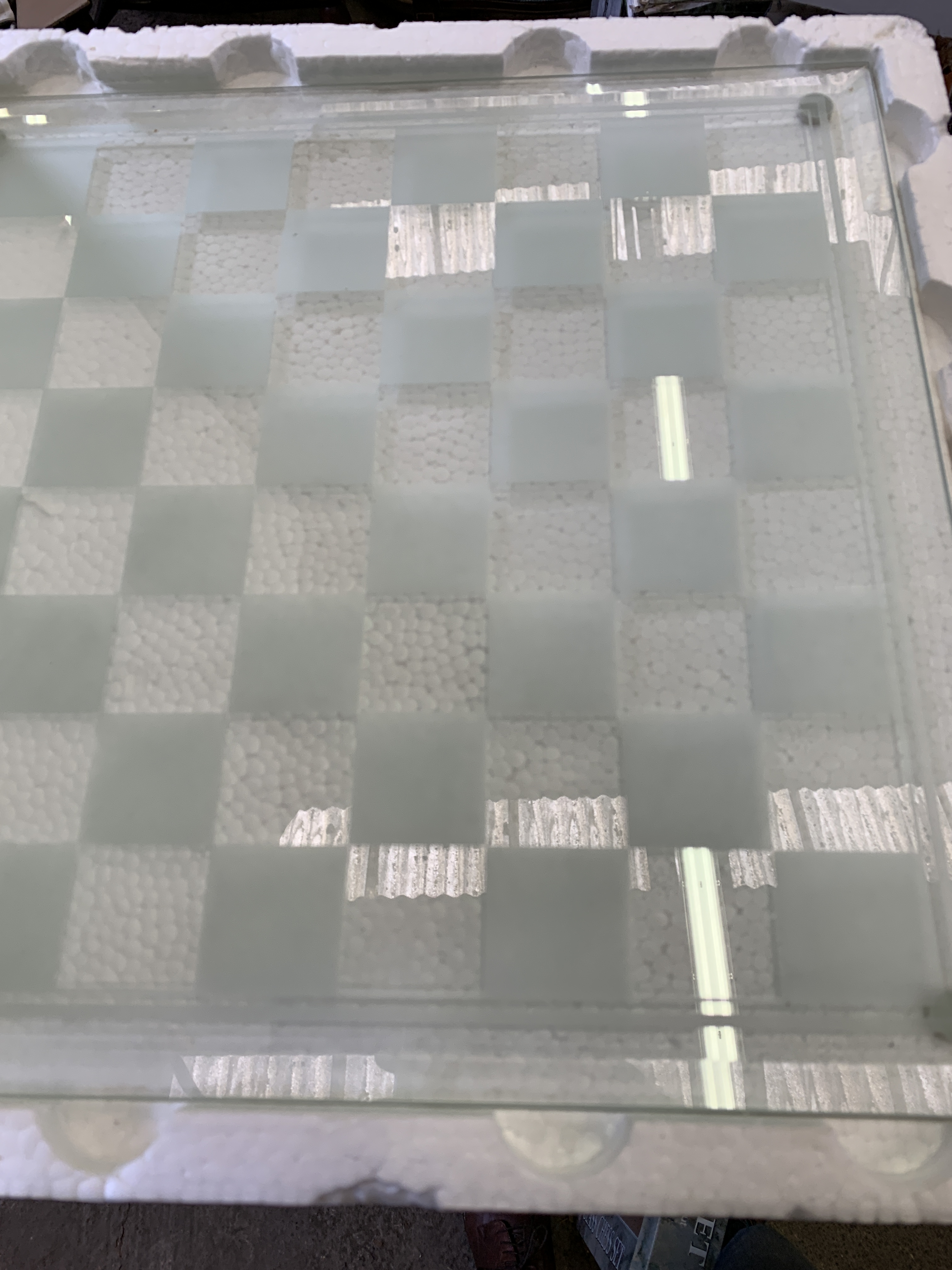 Boxed glass chess set - Image 3 of 3