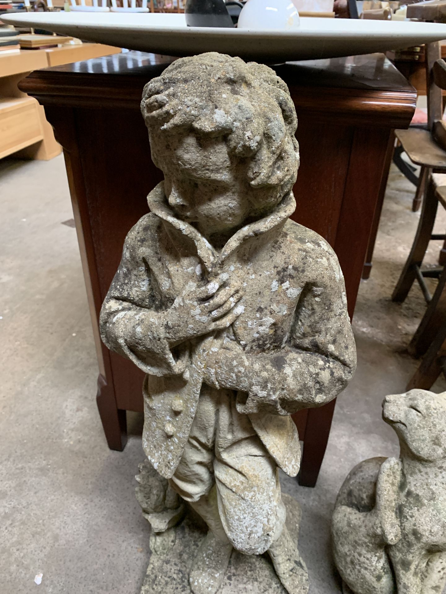 Garden statue of a boy in a coat and another of a cat - Bild 3 aus 3