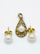 9ct gold and pearl stud earrings and a 9ct gold and pearl pendant