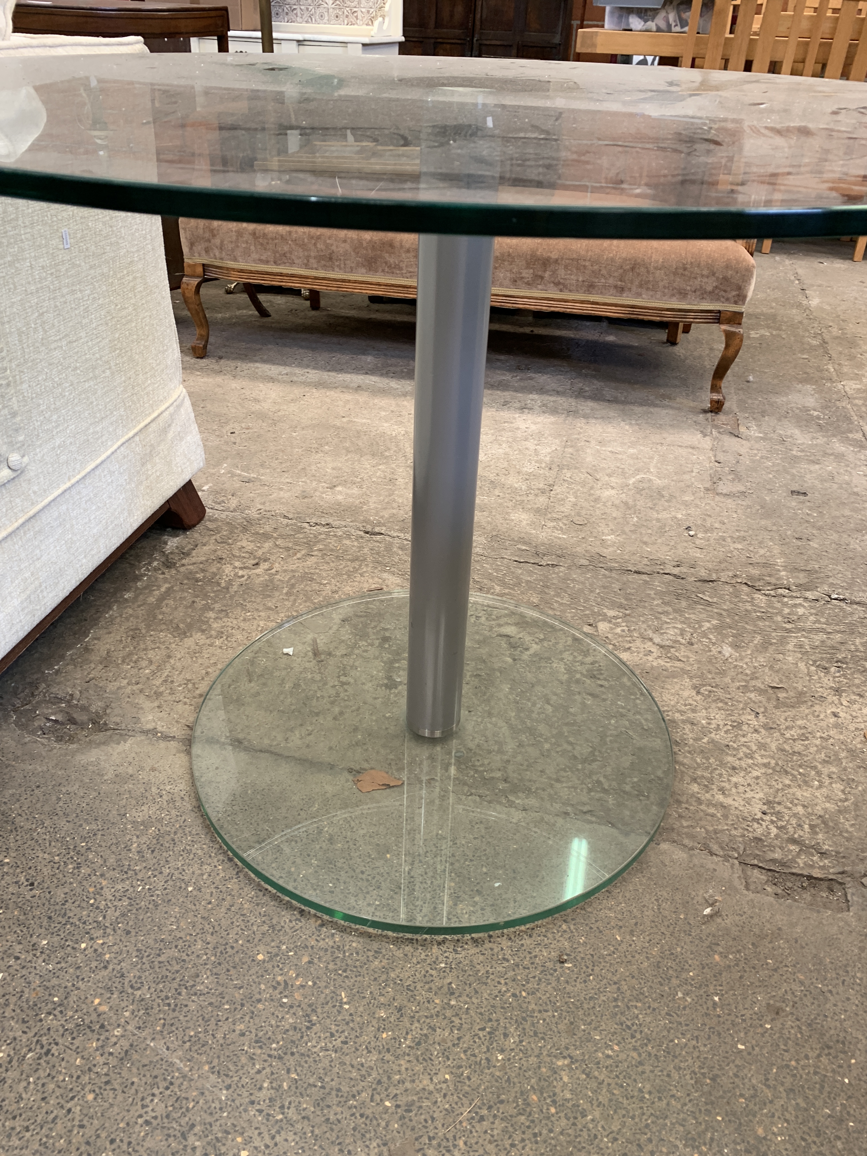 Circular glass top table - Image 3 of 4