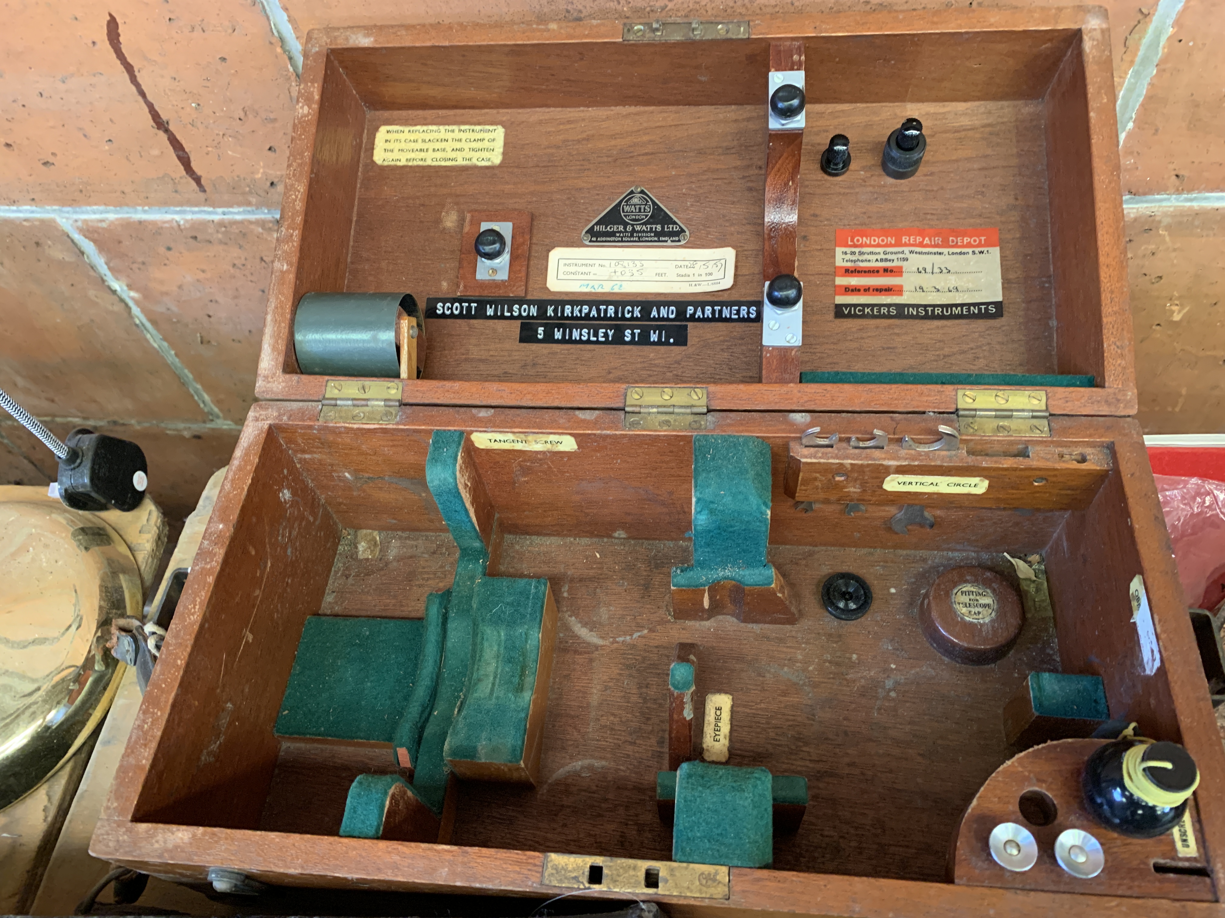 Hilger and Watts theodolite in mahogany case - Image 4 of 4