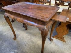 Georgian style mahogany occasional table