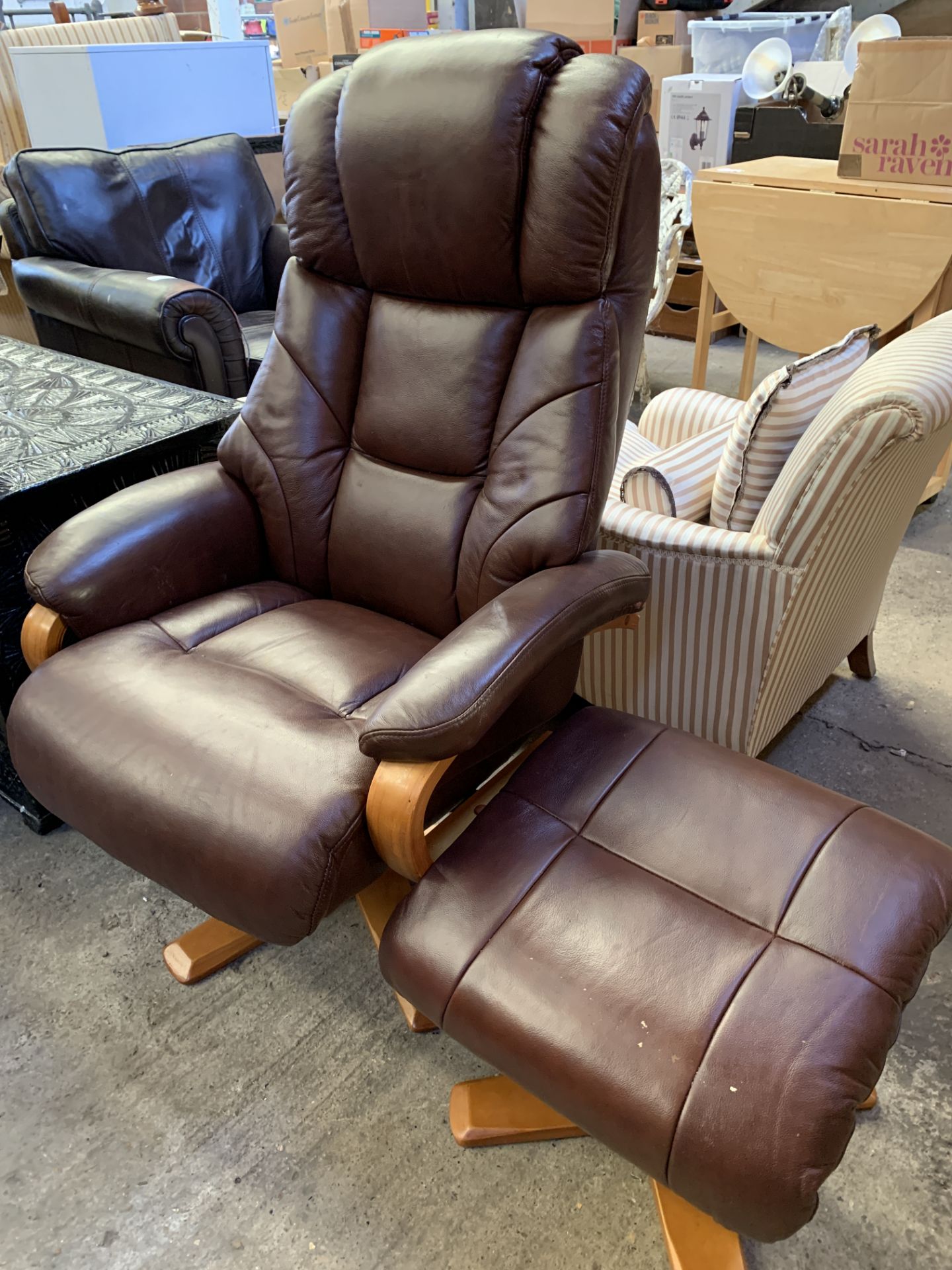 Leather effect swivel chair - Bild 5 aus 5