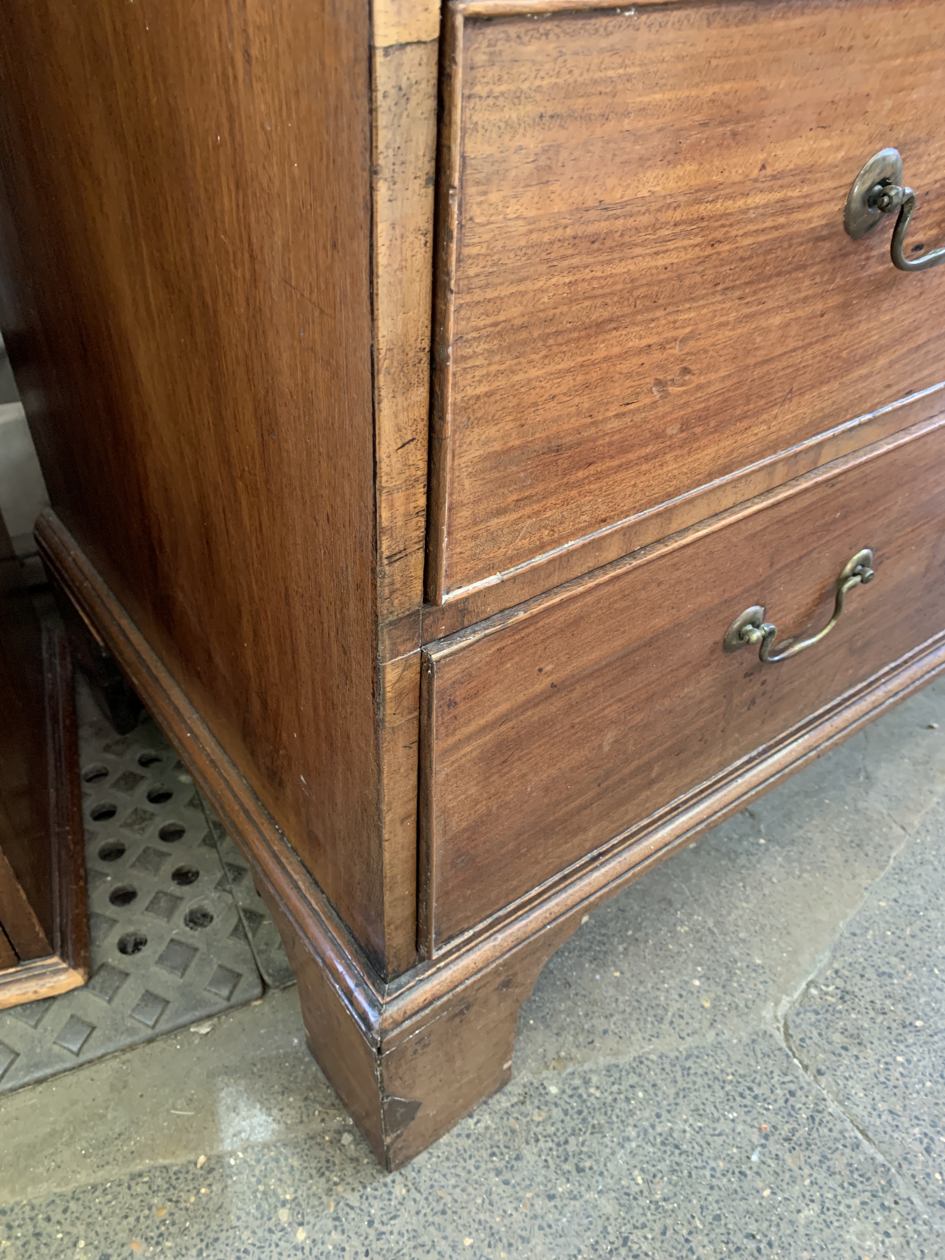 A mahogany chest of three graduated drawers. - Image 5 of 7