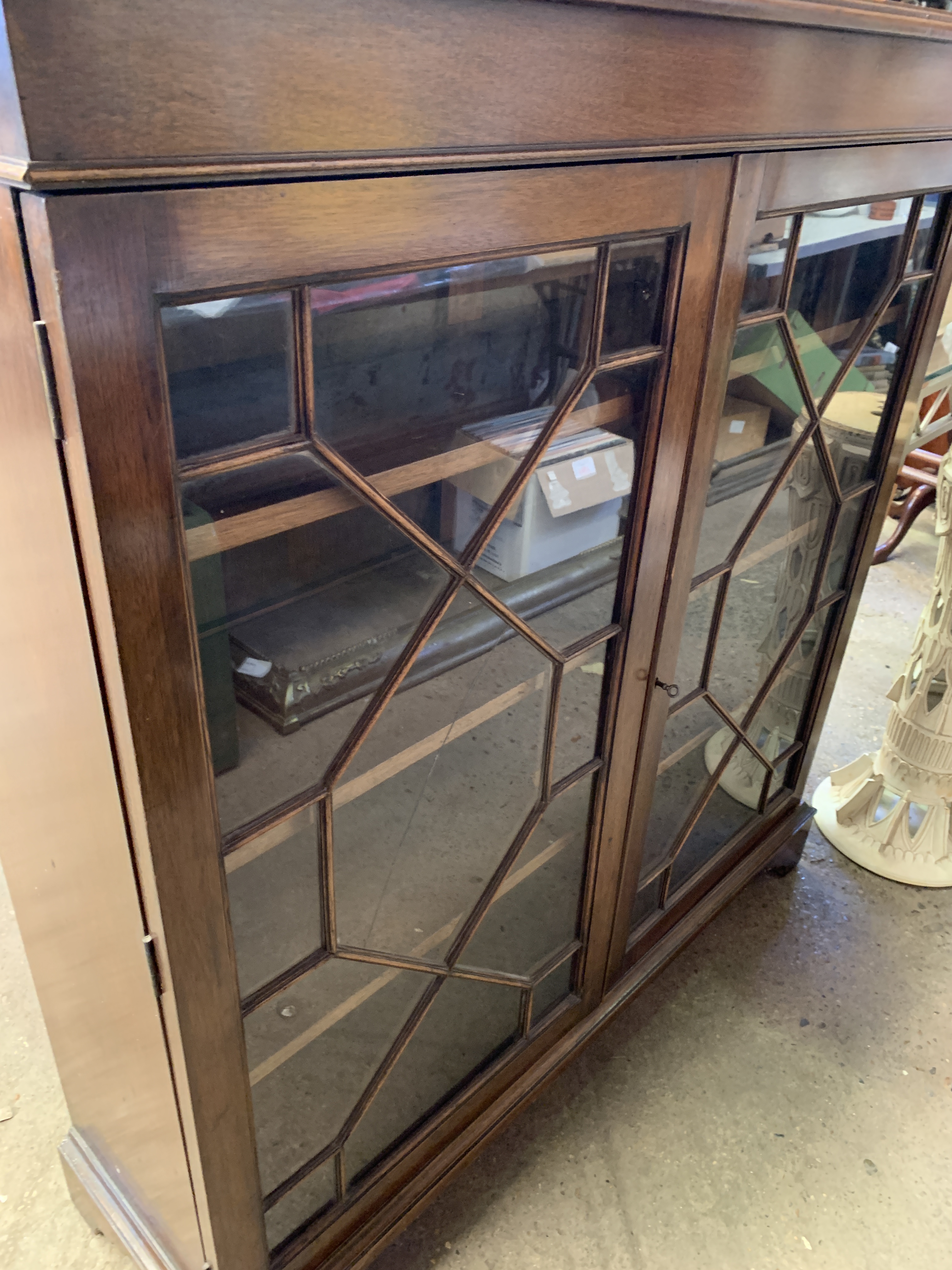 A mahogany glass fronted bookcase - Image 2 of 4