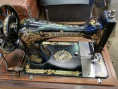 Manual Singer sewing machine