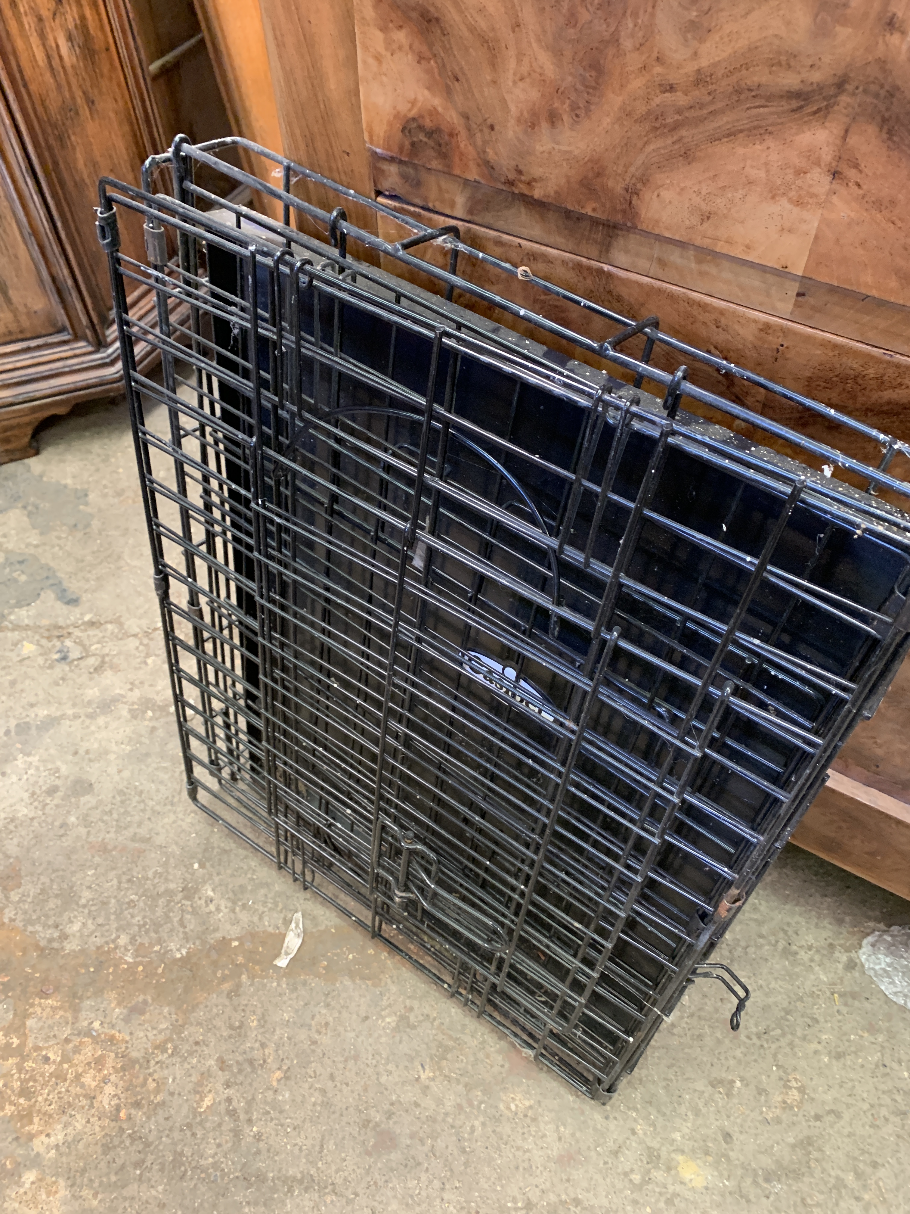 Two folding dog cages - Image 2 of 3