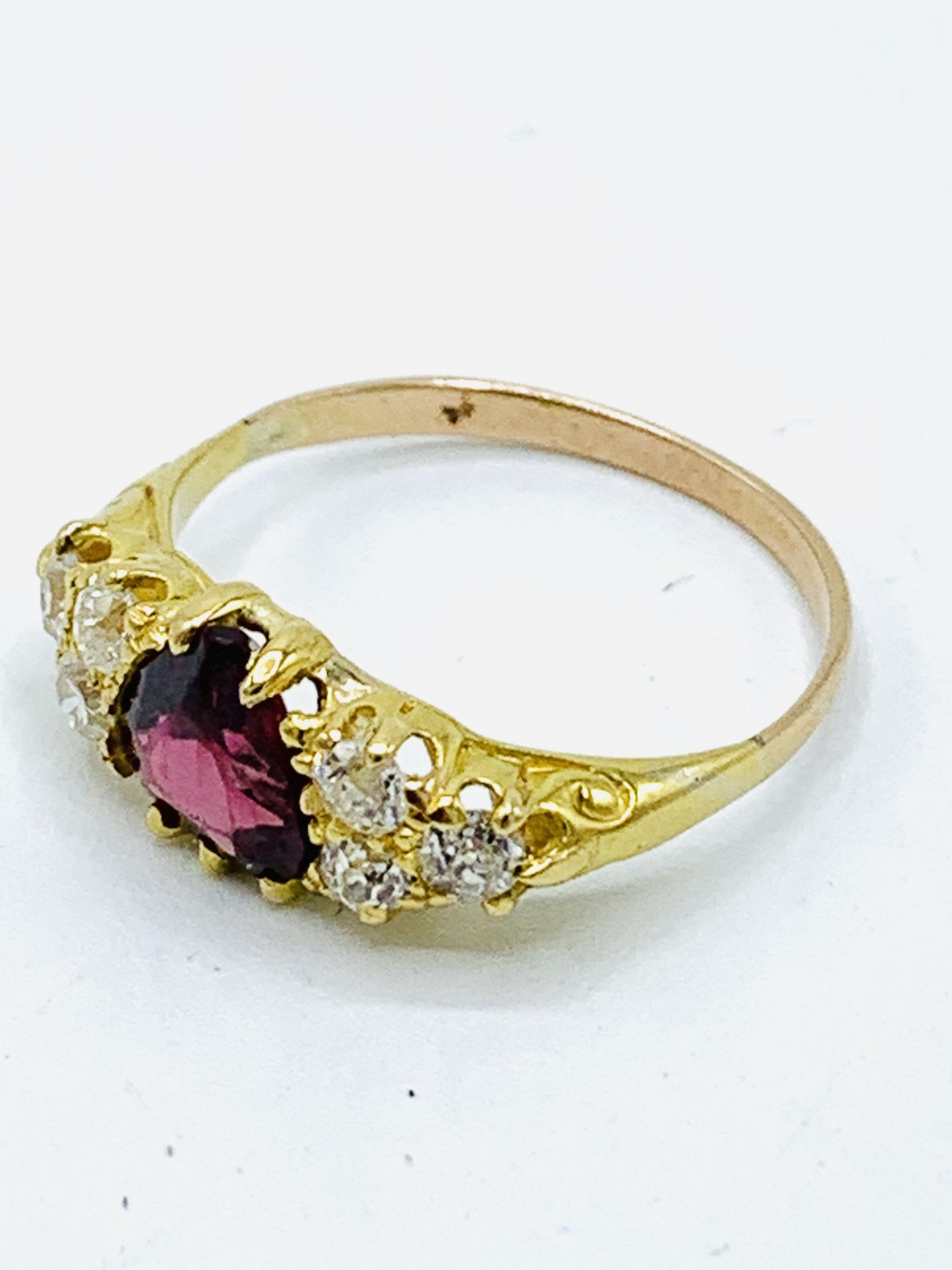 Yellow gold, garnet and diamond ring - Bild 5 aus 5