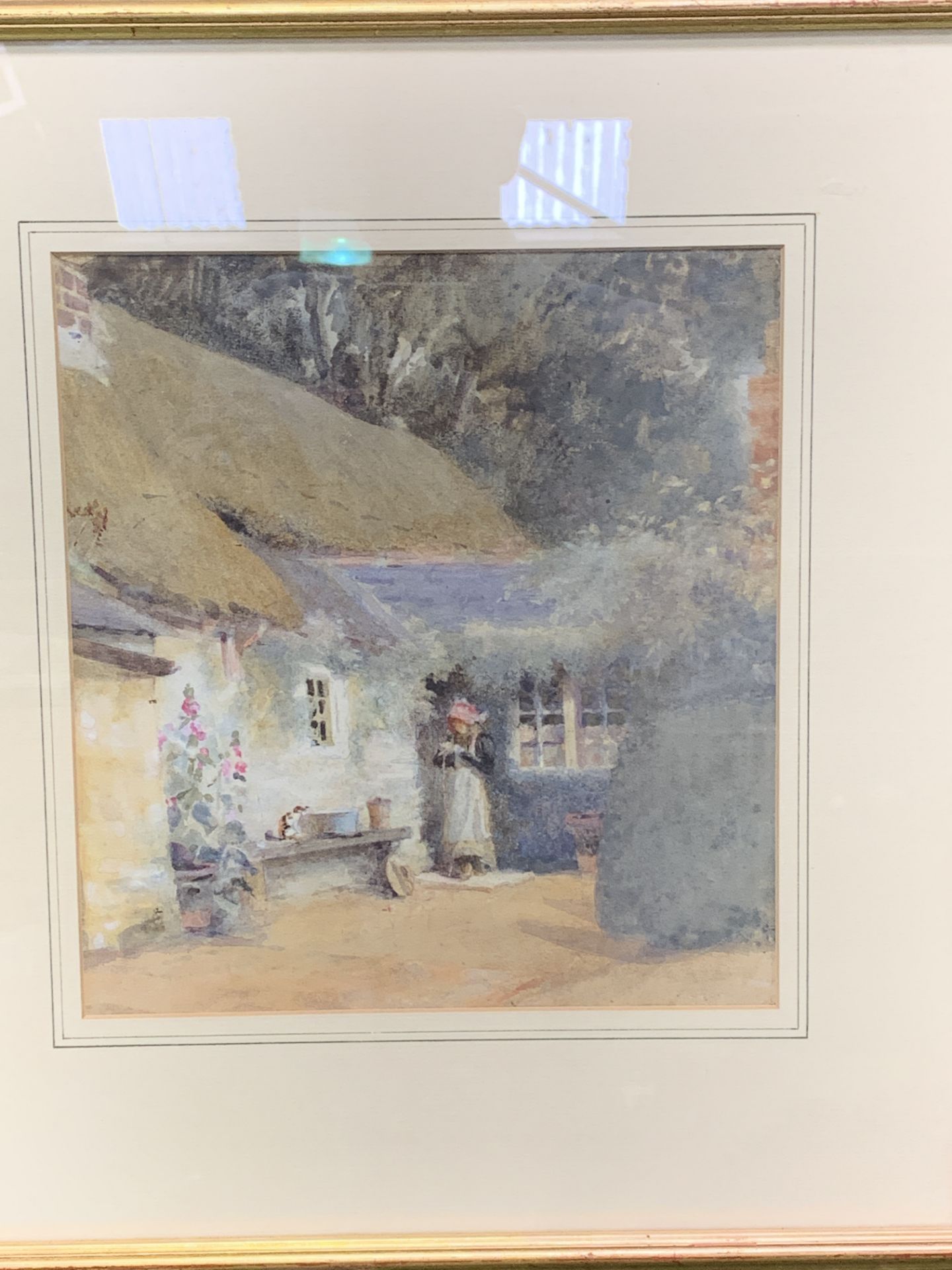 Framed and glazed watercolour of a lady in front of a country cottage - Bild 3 aus 3