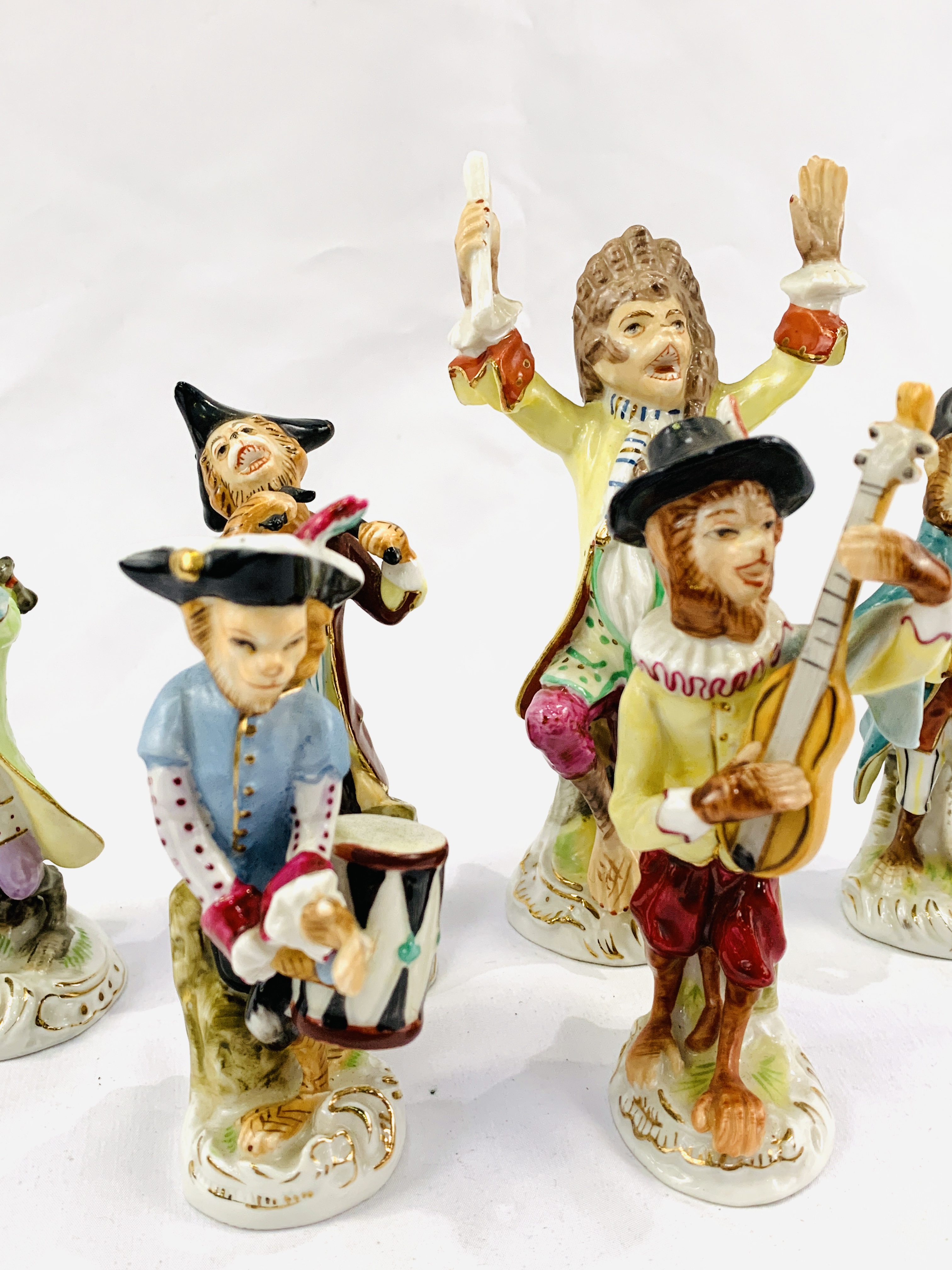 Meissen porcelain monkey band comprising five musicians and conductor - Image 2 of 6