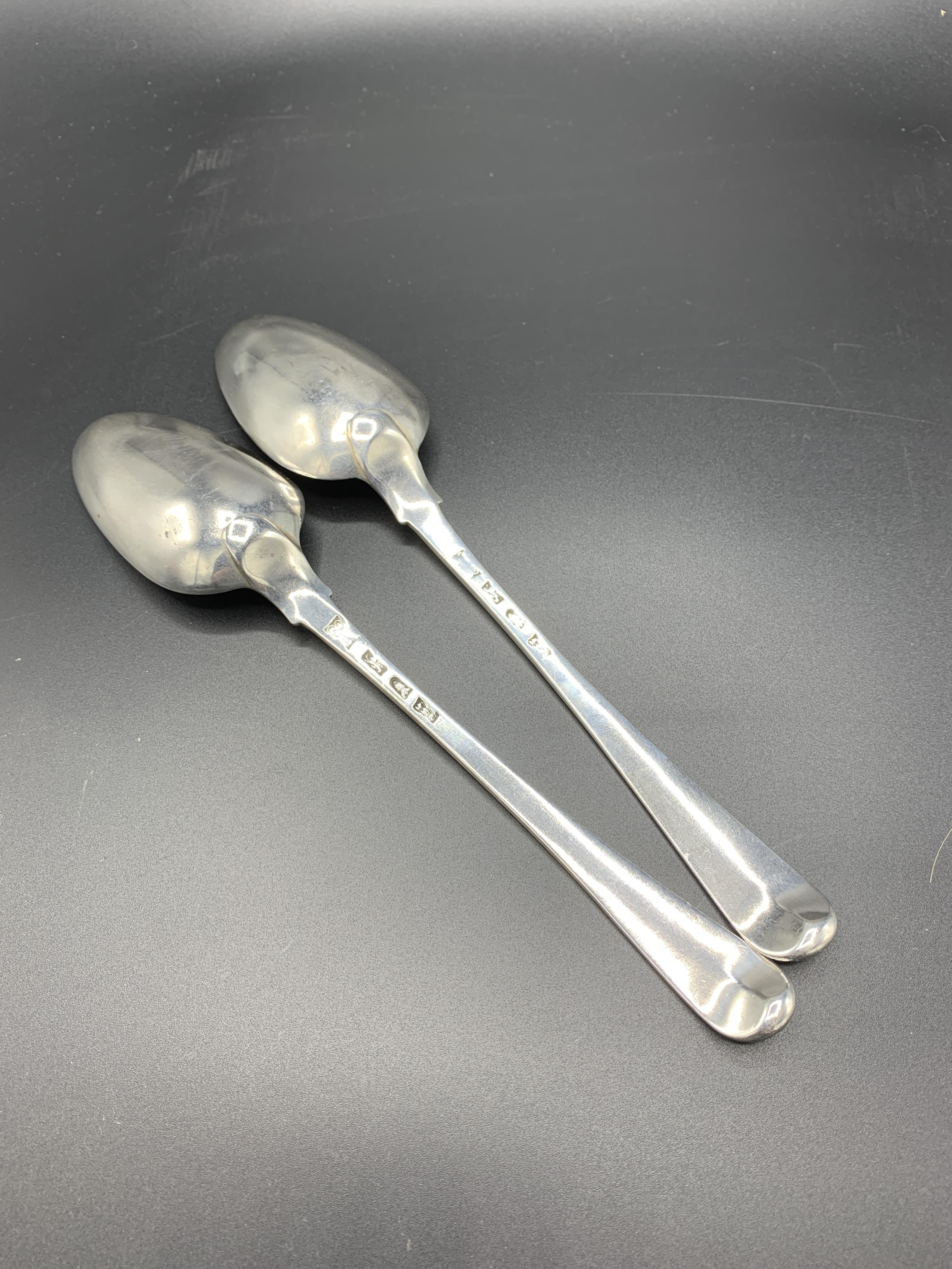 A pair of mid-18th century fiddle pattern silver table spoons - Image 2 of 3